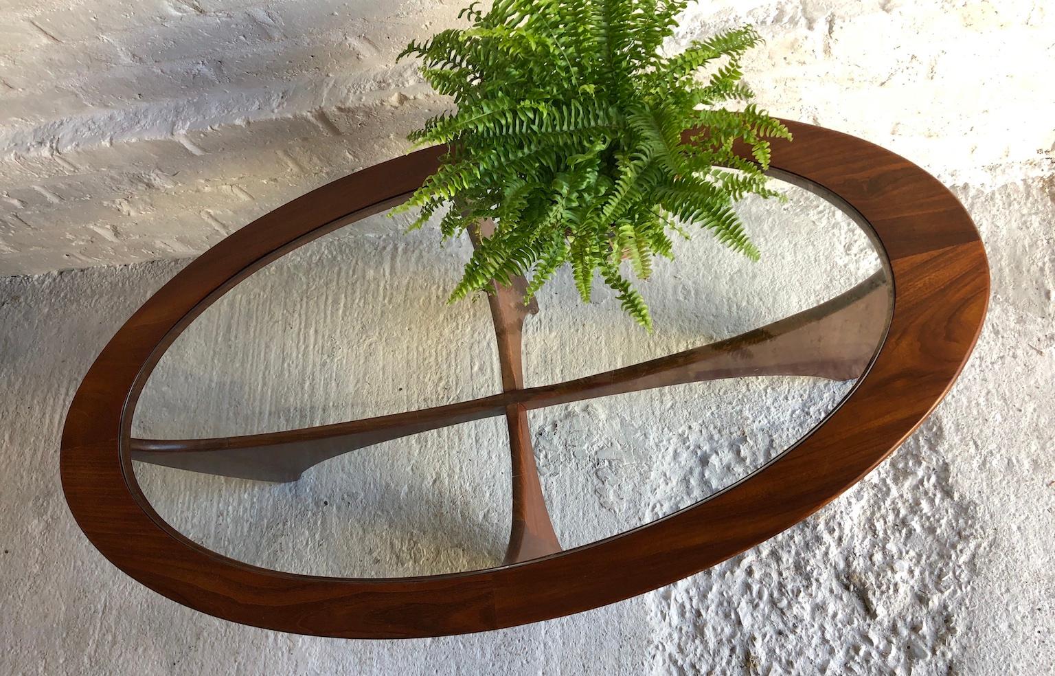 Midcentury Oval 'Astro' Teak Coffee Table with Glass Top by G-Plan, 1960s 2