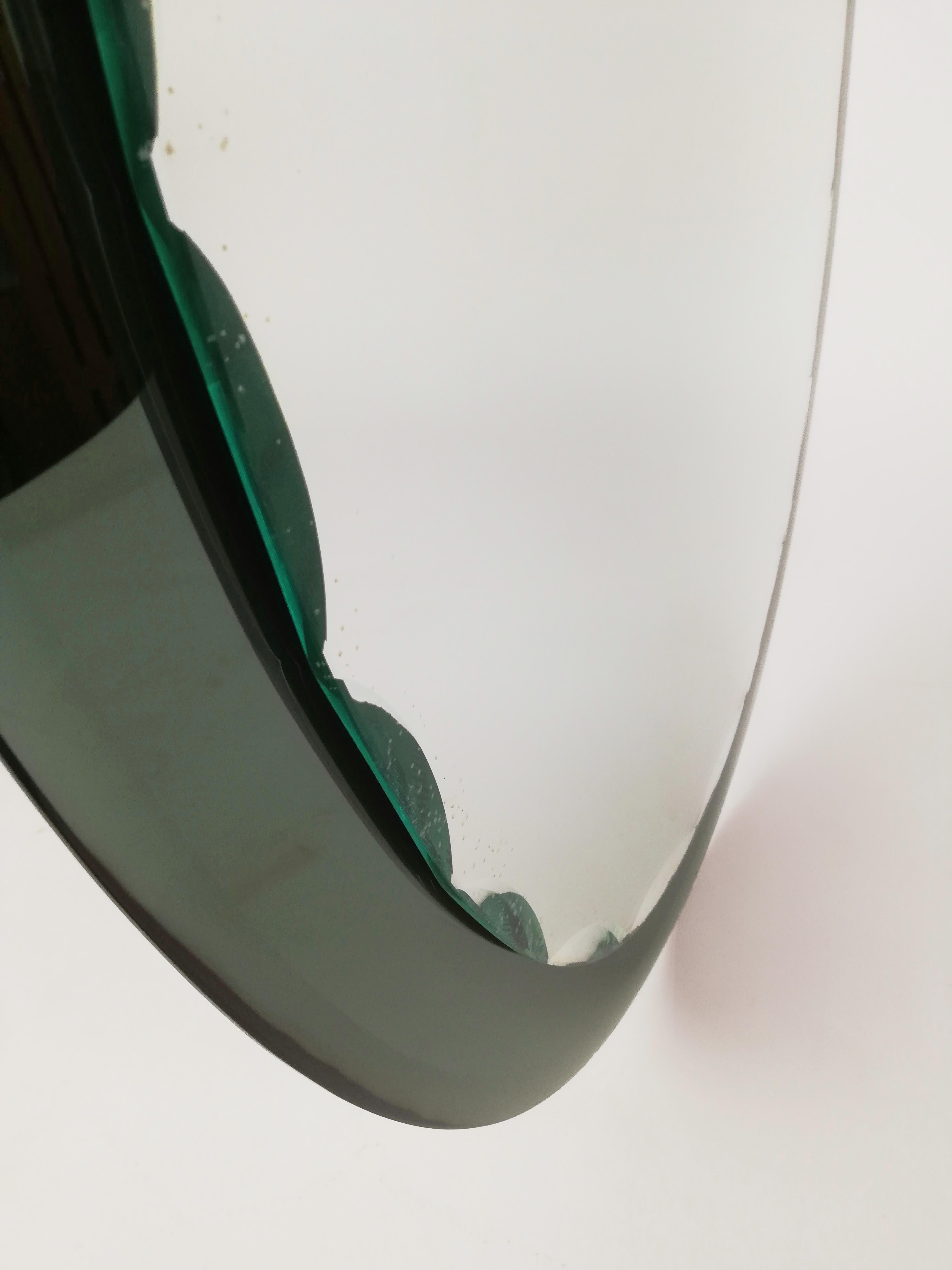 Verre Miroir ovale biseauté Mid Century par Cristal Art, réalisé en verre miroir fumè en vente