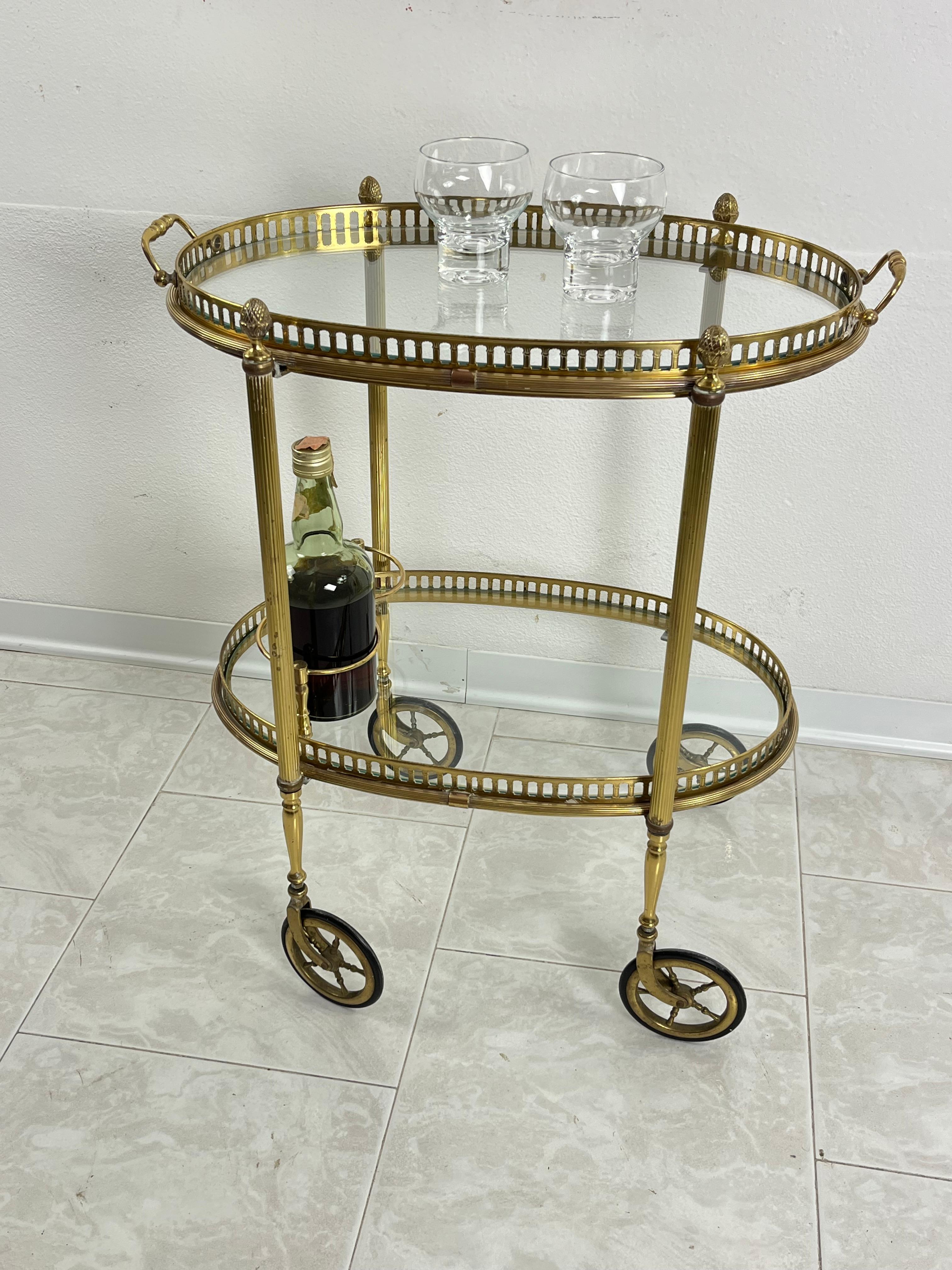 Mid-Century Oval Brass Bar Cart Attributed To Paolo Buffa 1950s For Sale 5
