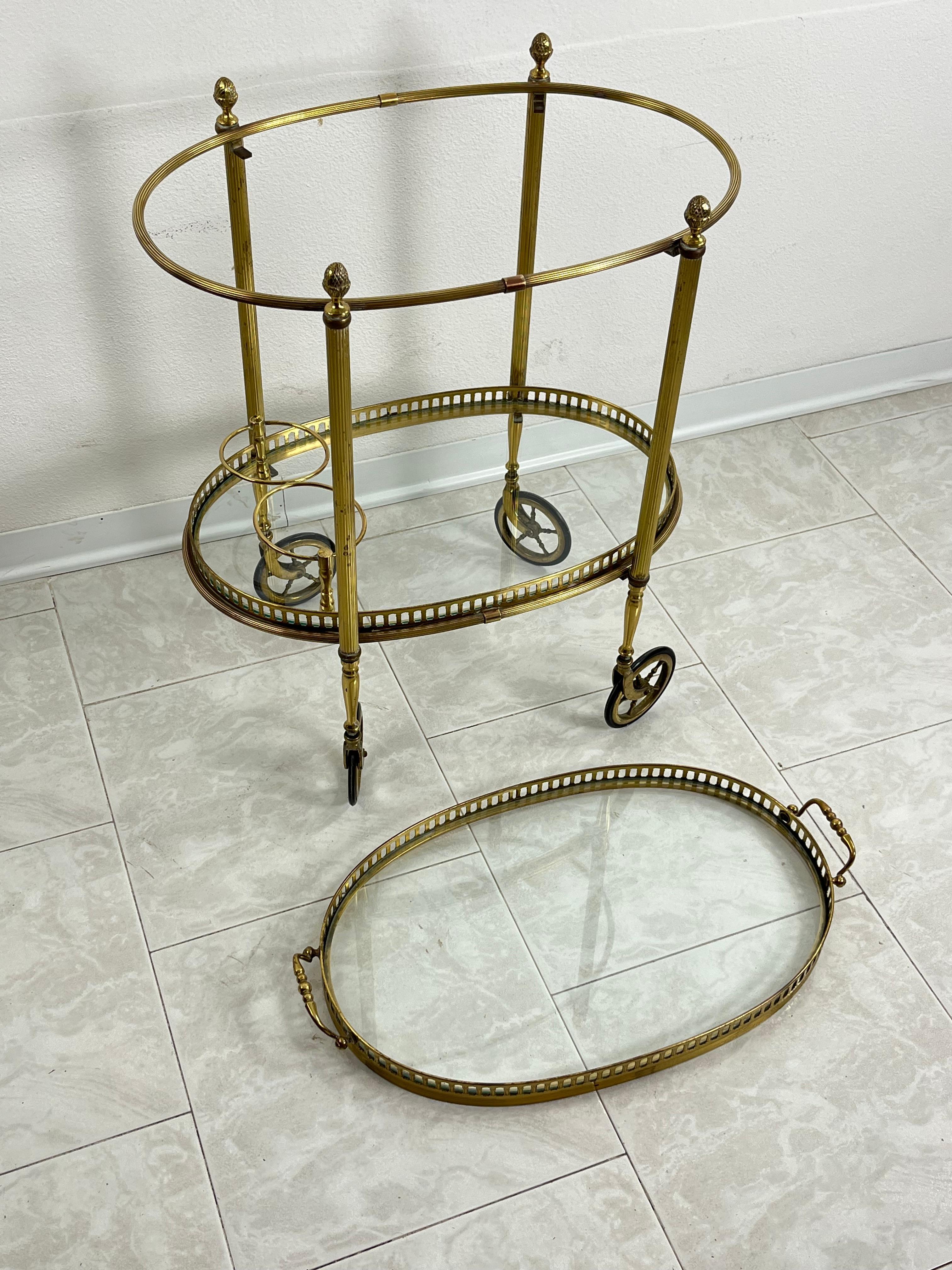 Mid-Century Oval Brass Bar Cart Attributed To Paolo Buffa 1950s In Good Condition For Sale In Palermo, IT