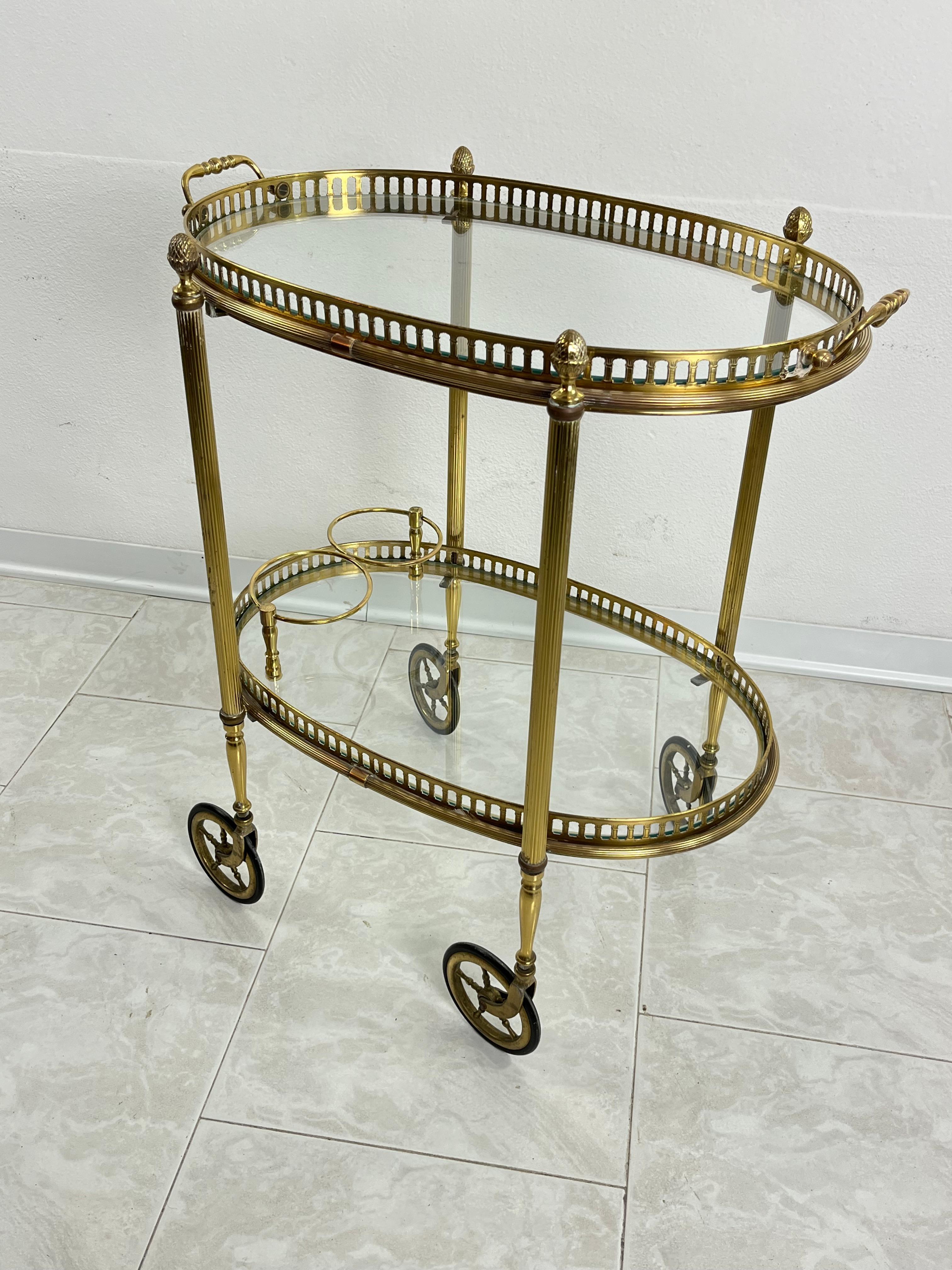 Mid-Century Oval Brass Bar Cart Attributed To Paolo Buffa 1950s For Sale 4