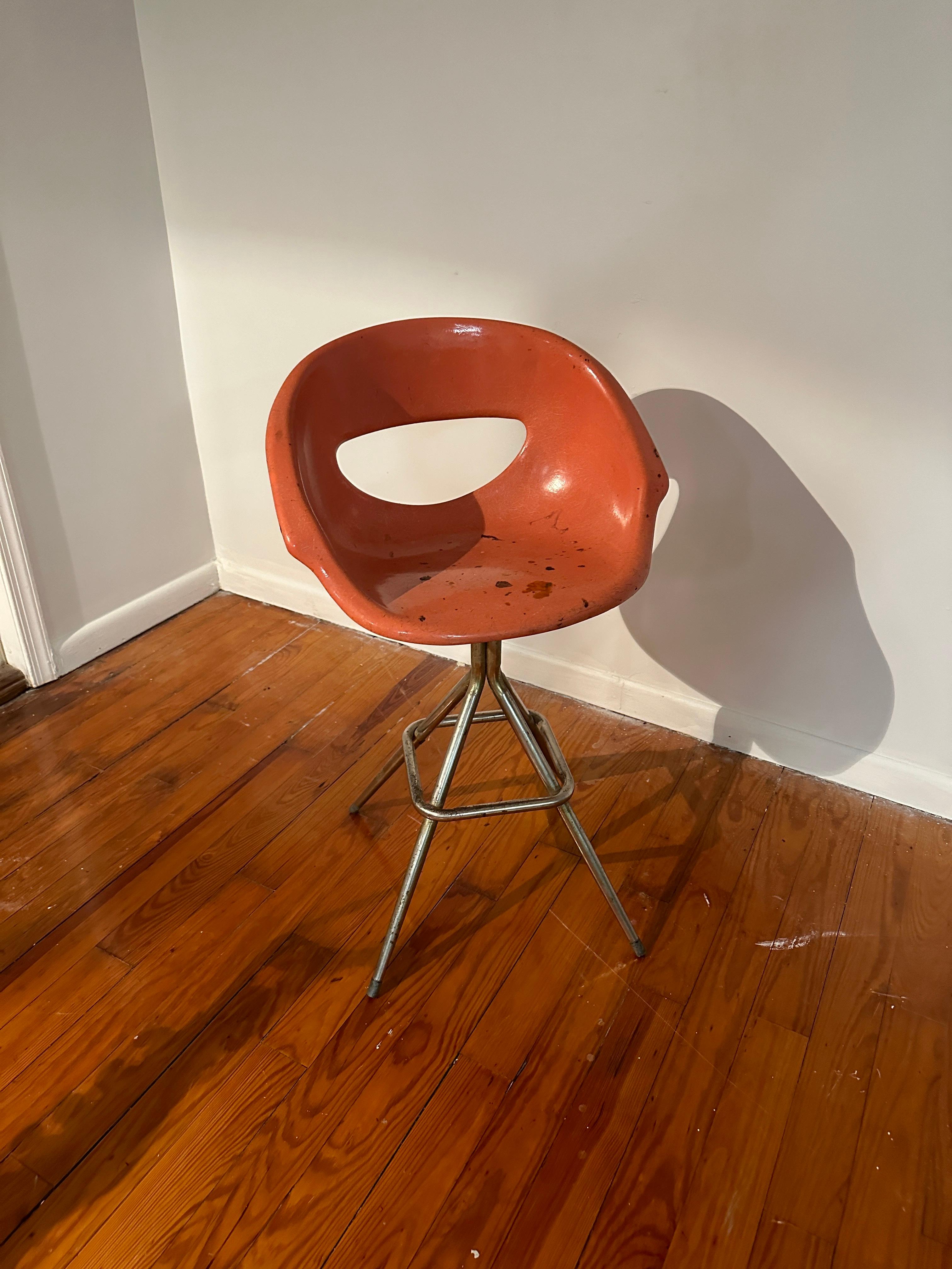 20th Century Mid Century Oval Fiberglass Chair
