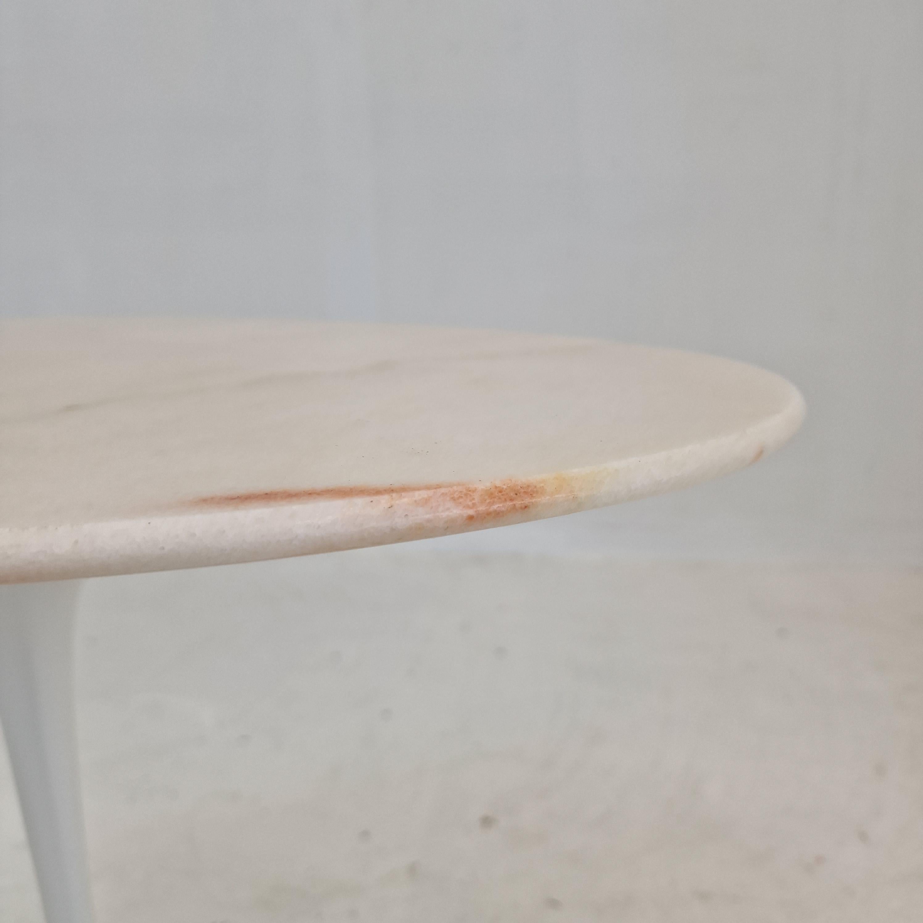 Mid-Century Oval Marble Side Table by Eero Saarinen for Knoll For Sale 2
