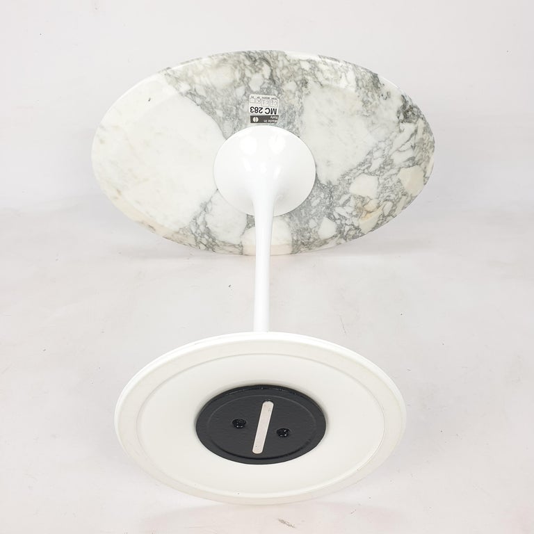 MidCentury Oval Marble Side Table by Eero Saarinen for Knoll For Sale