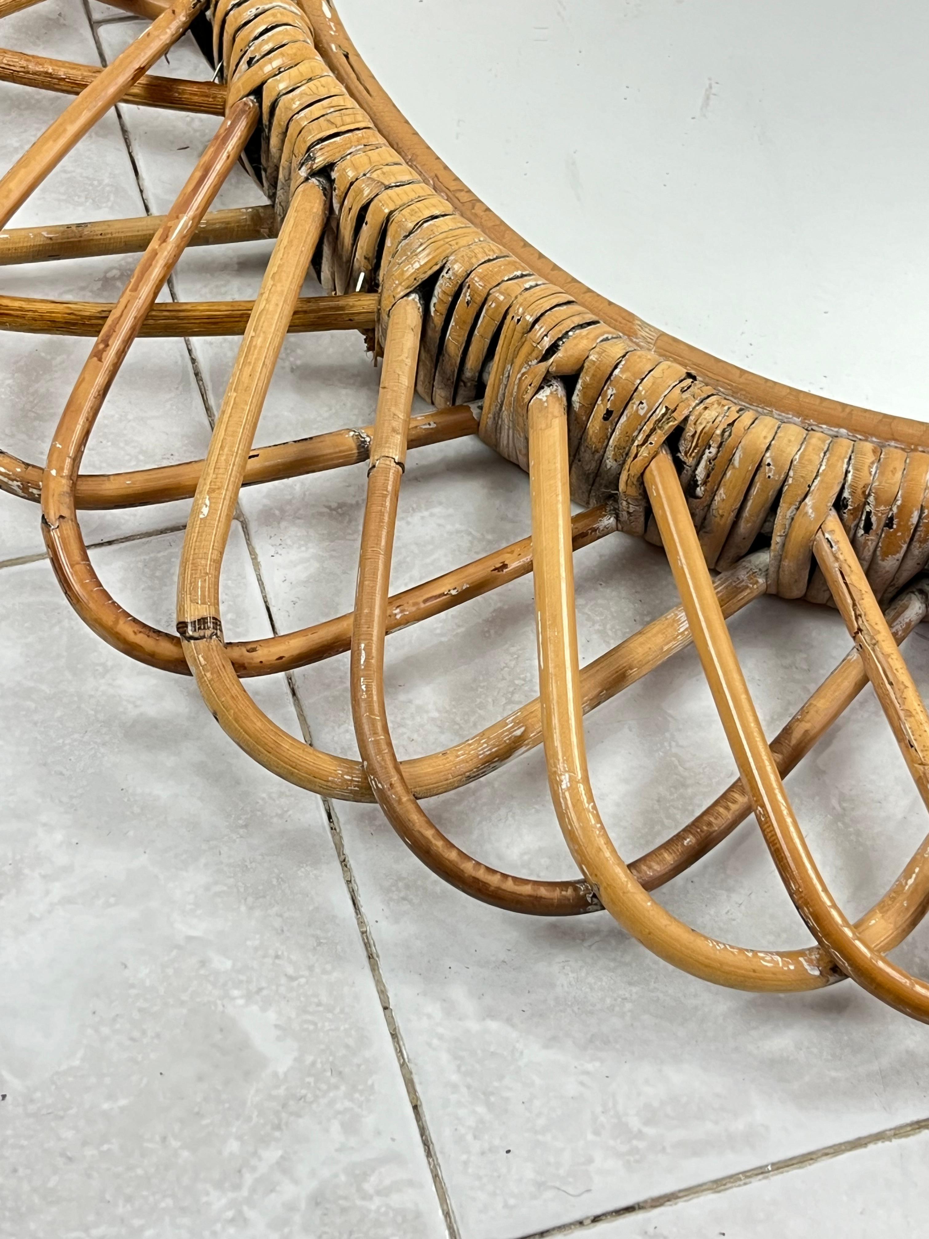Specchio ovale di metà secolo in rattan e bambù, attribuito a Franco Albini, anni '60 in vendita 2