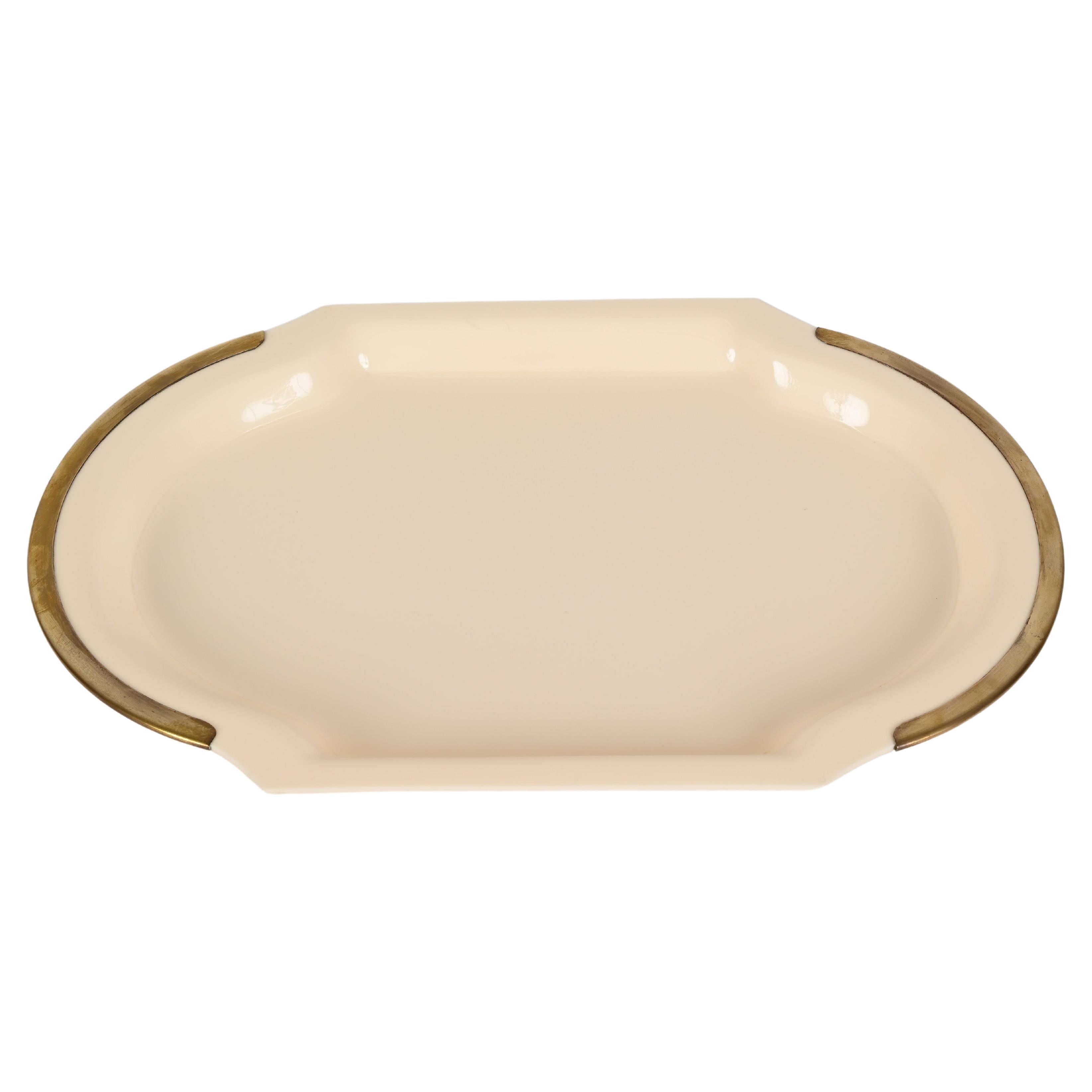 Mid-Century Oval Serving Tray in Brass and Cream-Colored Plexiglass, Italy 1980s For Sale