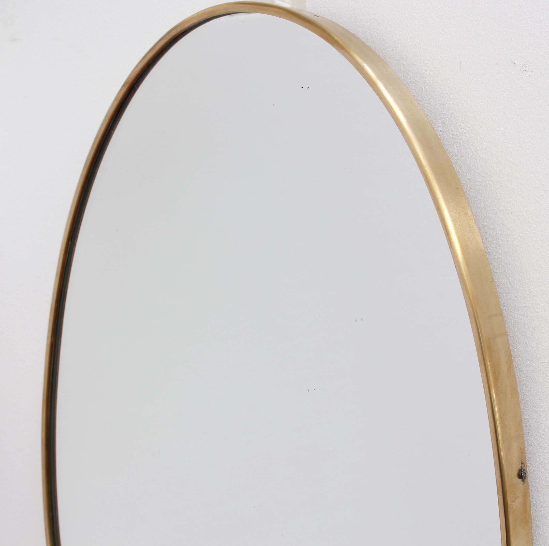 Midcentury Oval-Shaped Italian Wall Mirror with Brass Frame, 'circa 1950s' 1