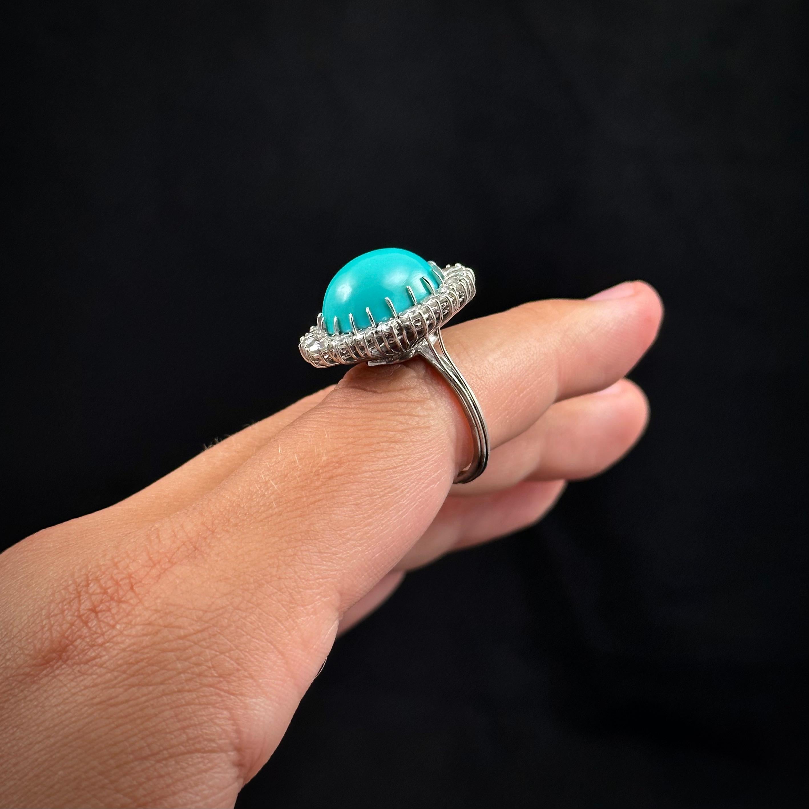 Mid-Century Oval Turquoise Round Brilliant Cut Diamond Cluster Ring Platinum en vente 6