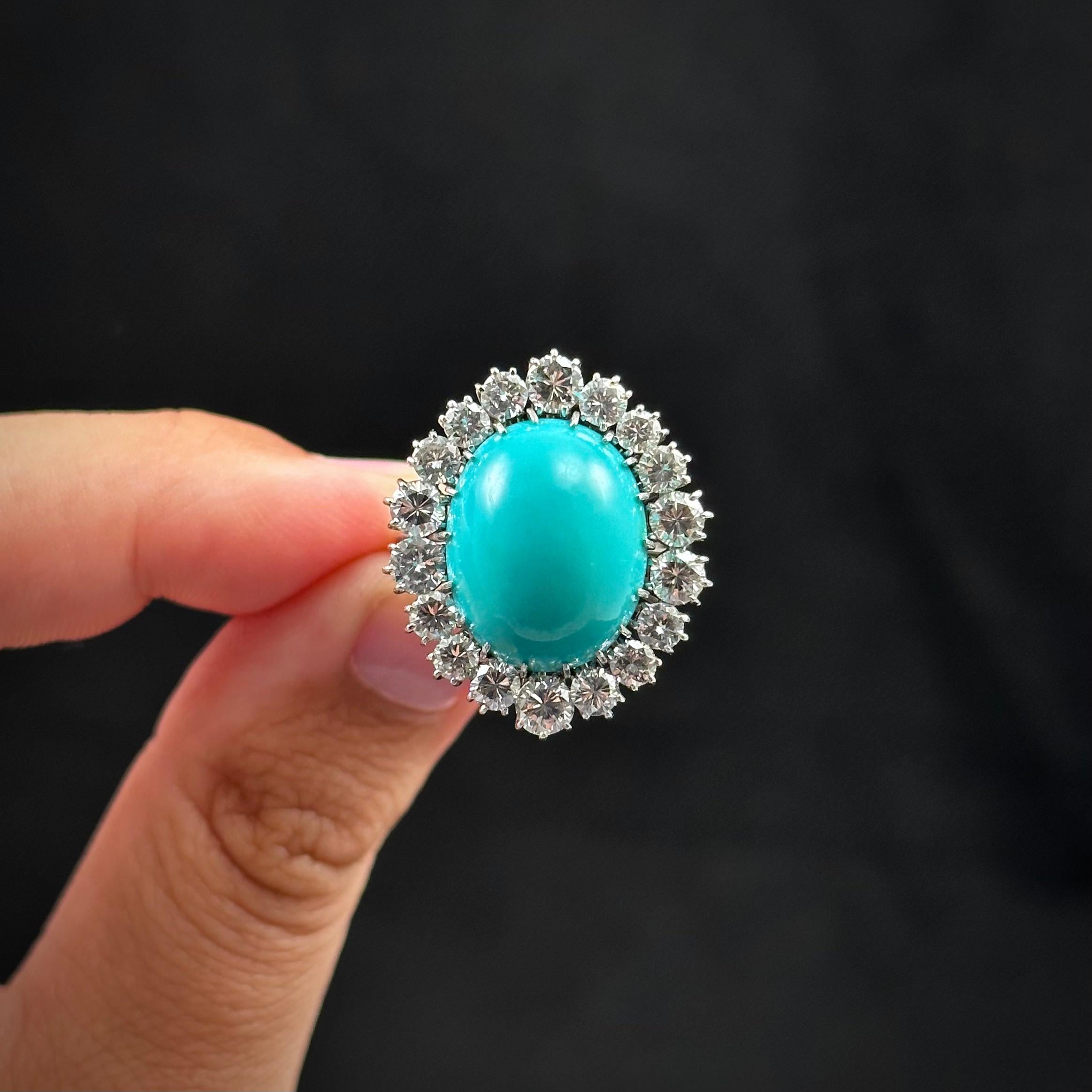 Mid-Century Oval Turquoise Round Brilliant Cut Diamond Cluster Ring Platinum en vente 7