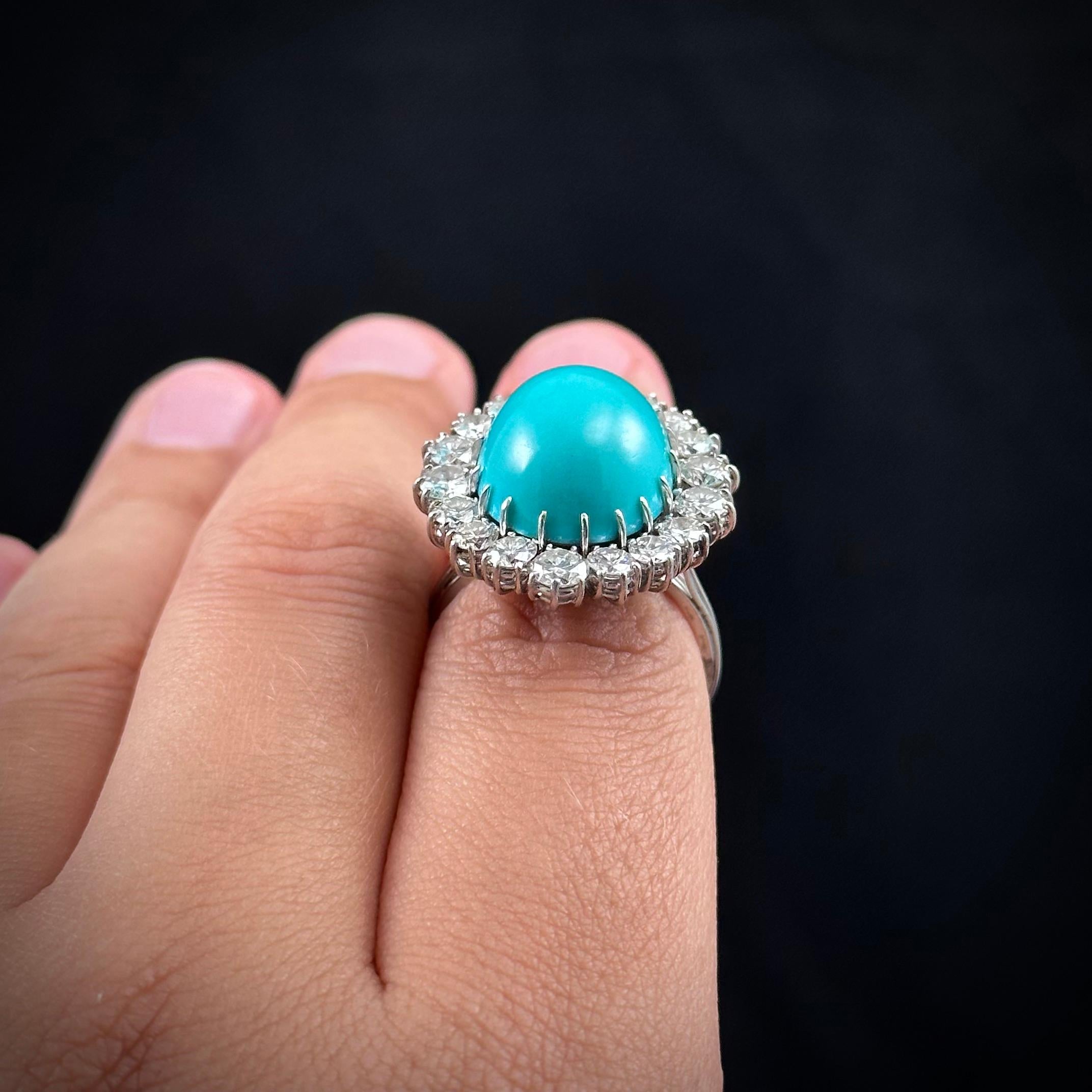 Mid-Century Oval Turquoise Round Brilliant Cut Diamond Cluster Ring Platinum en vente 8