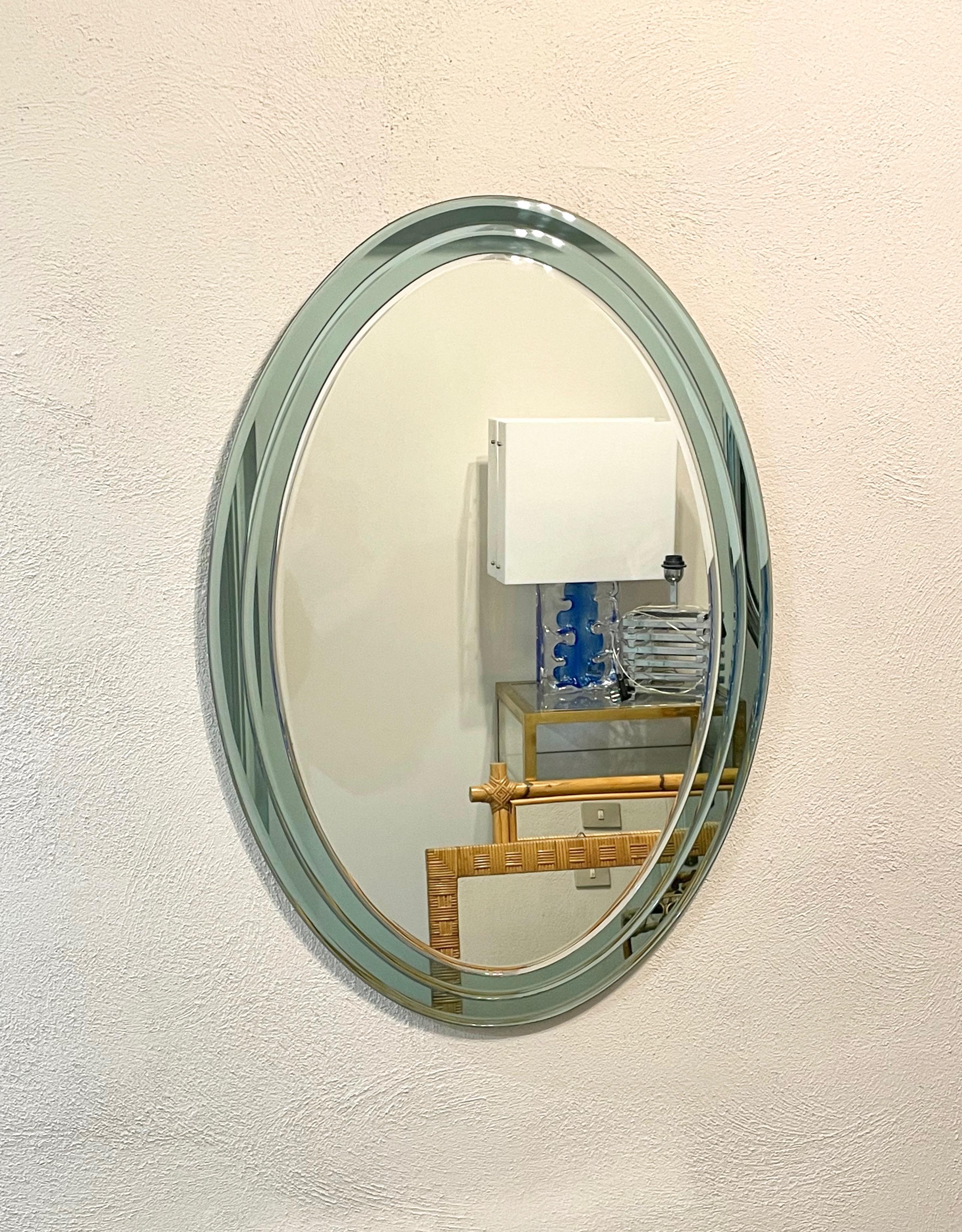 Mid-Century Oval Wall Mirror Three Level Fontana Arte style, Italy 1970s For Sale 3