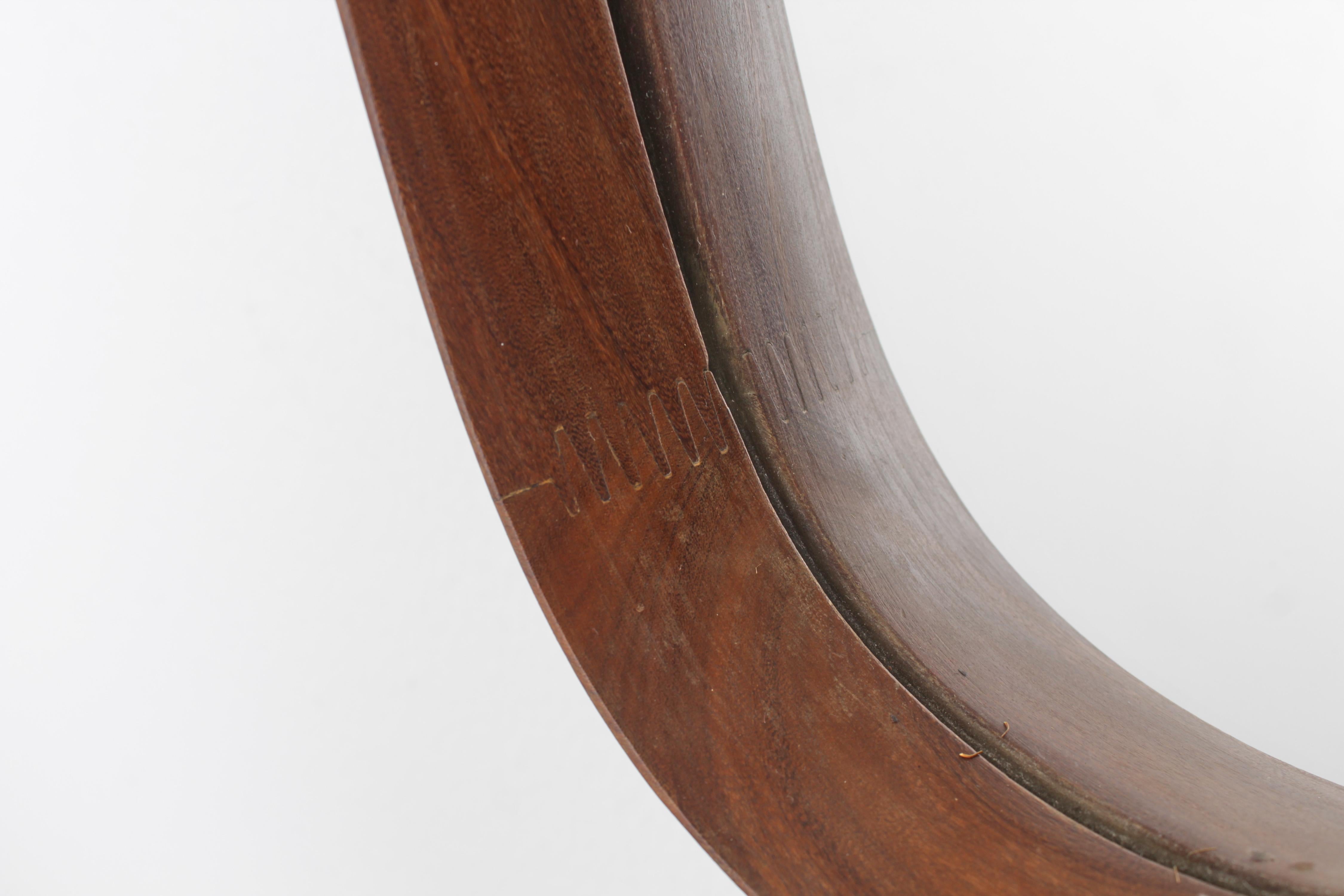 Specchio da parete ovale di metà secolo con cornice in teak, Italia anni '60 in vendita 4