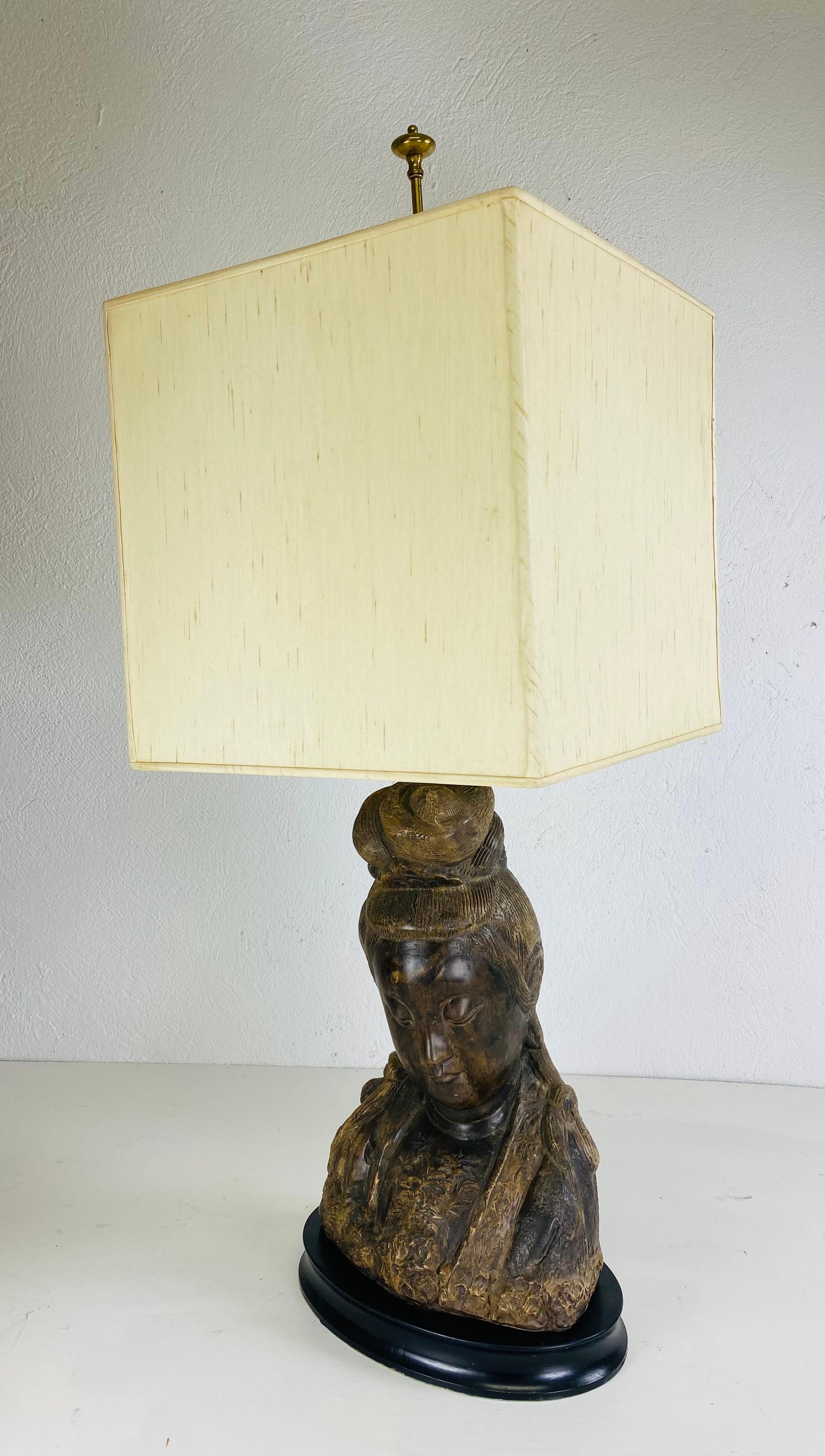 Mid century oversized Asian style table lamp after James Mont. For Sale 5