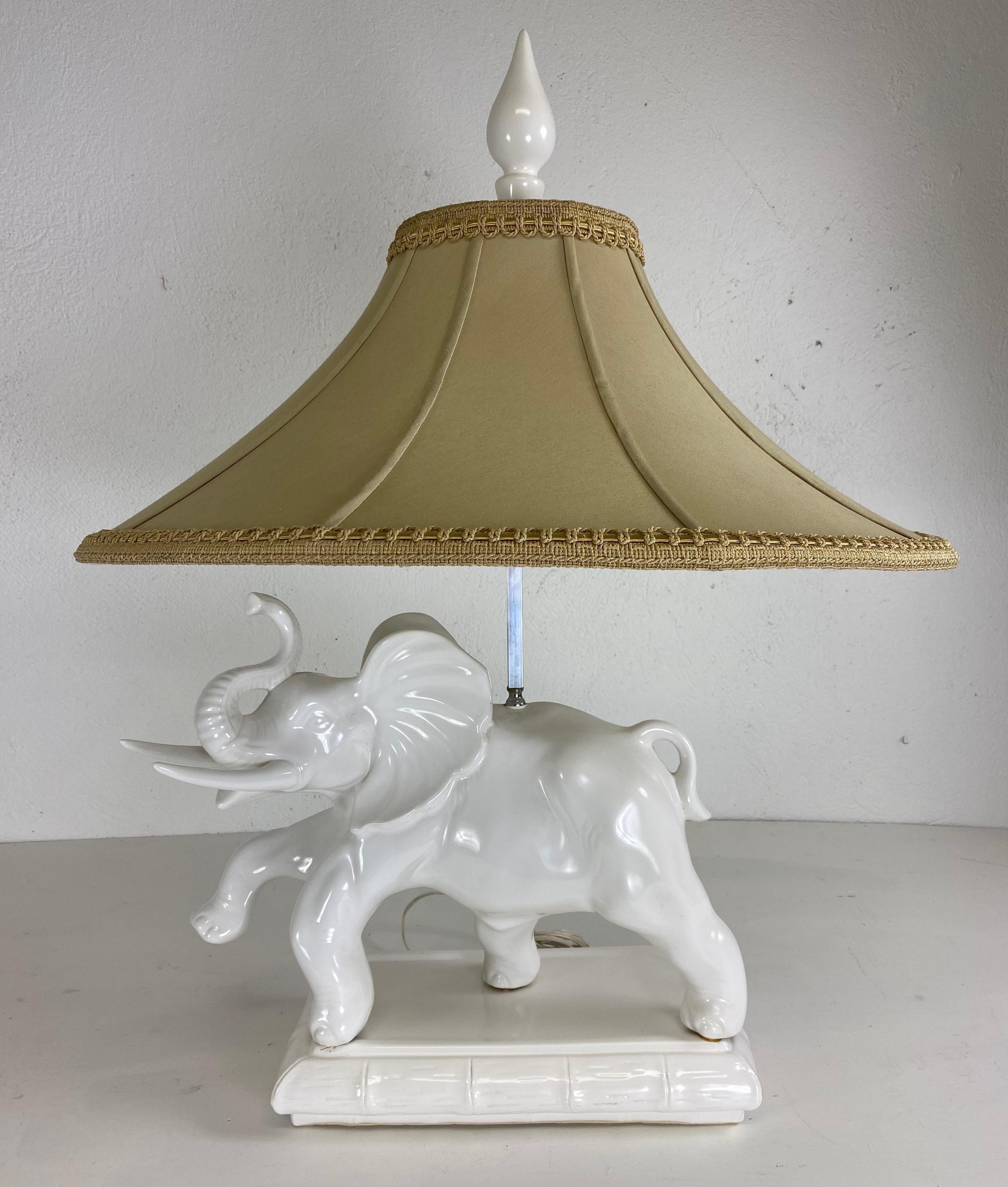 Mid-century oversized  Blanc de chin Italian pottery elephant lamp For Sale 4