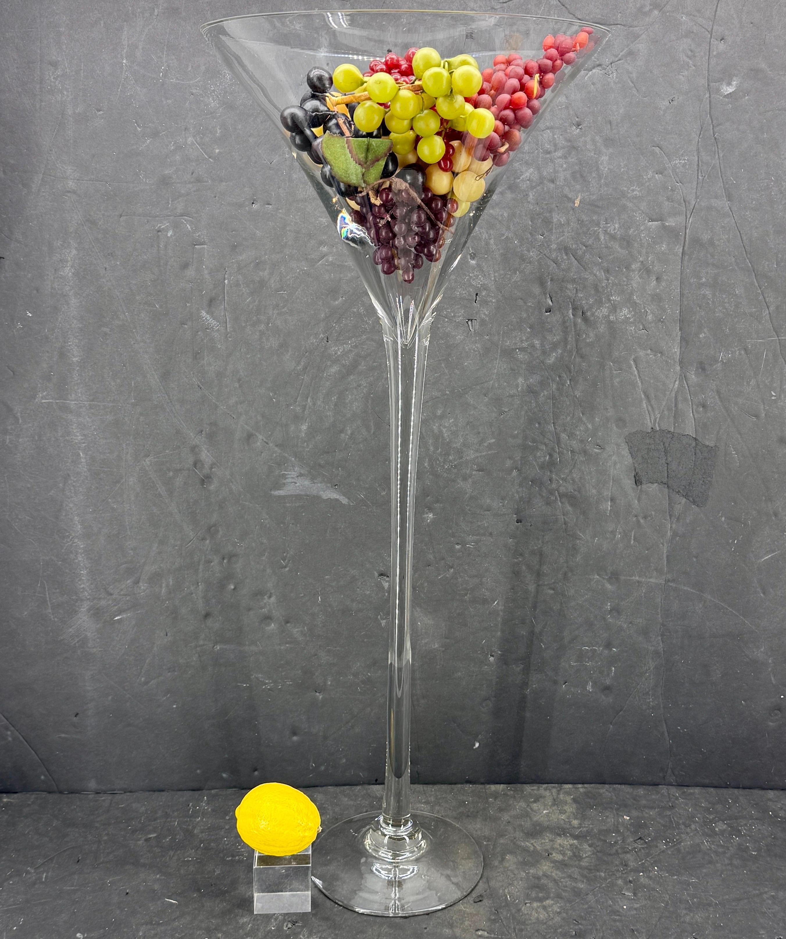 Übergroße Martini-Glas-Skulptur aus der Jahrhundertmitte im Angebot 6