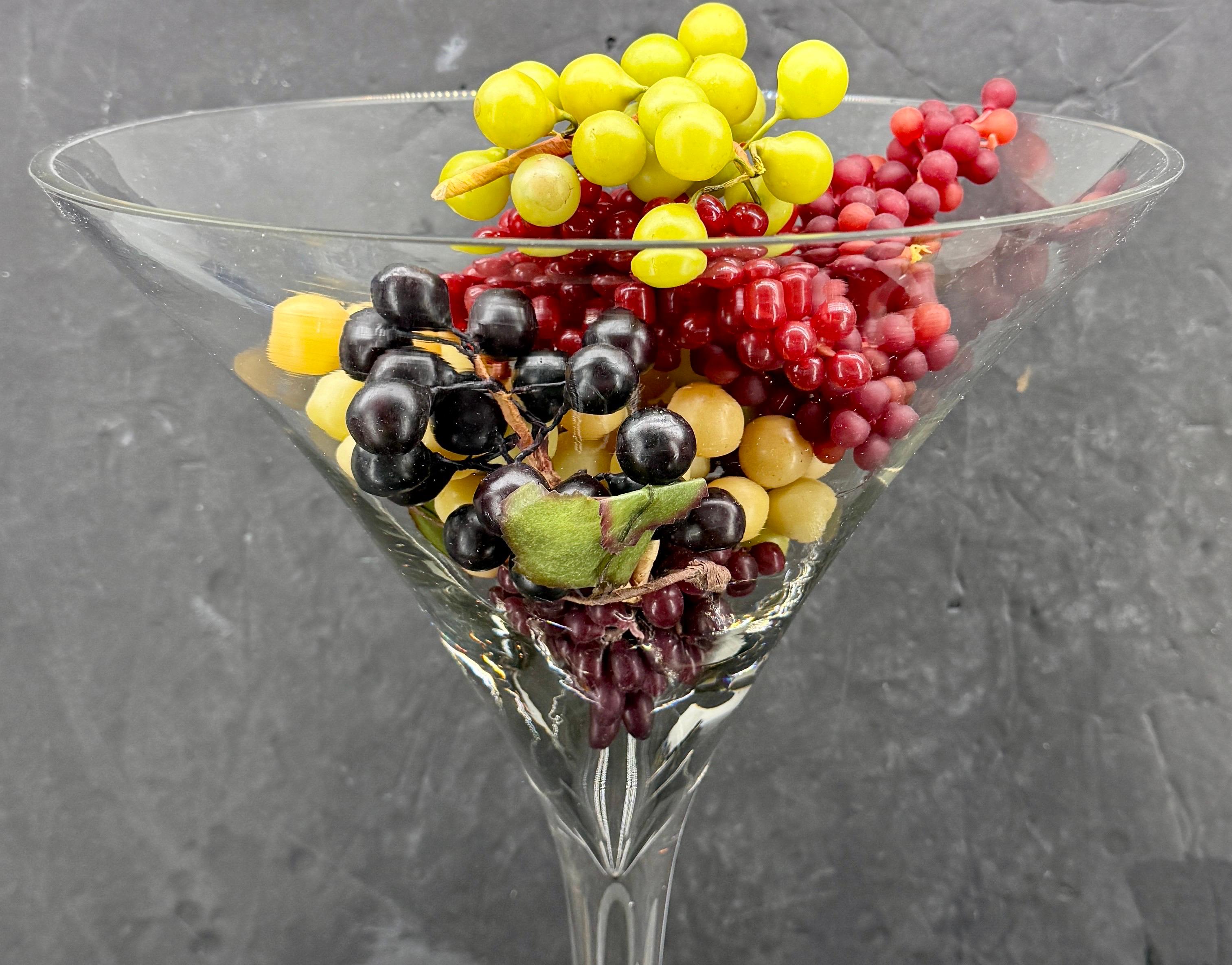 Übergroße Martini-Glas-Skulptur aus der Jahrhundertmitte (Englisch) im Angebot