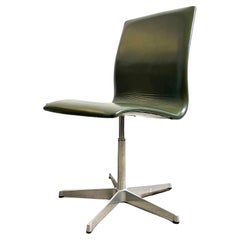 Midcentury Oxford Chair by Arne Jacobsen