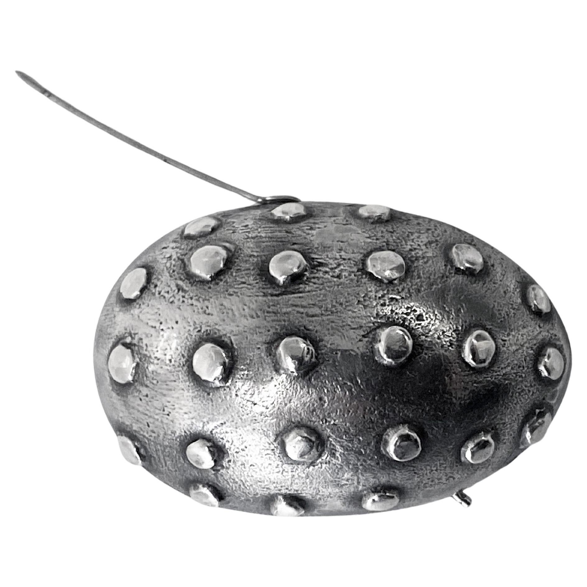 Mid century oxidised silver egg brooch, Sweden 1948 For Sale 2