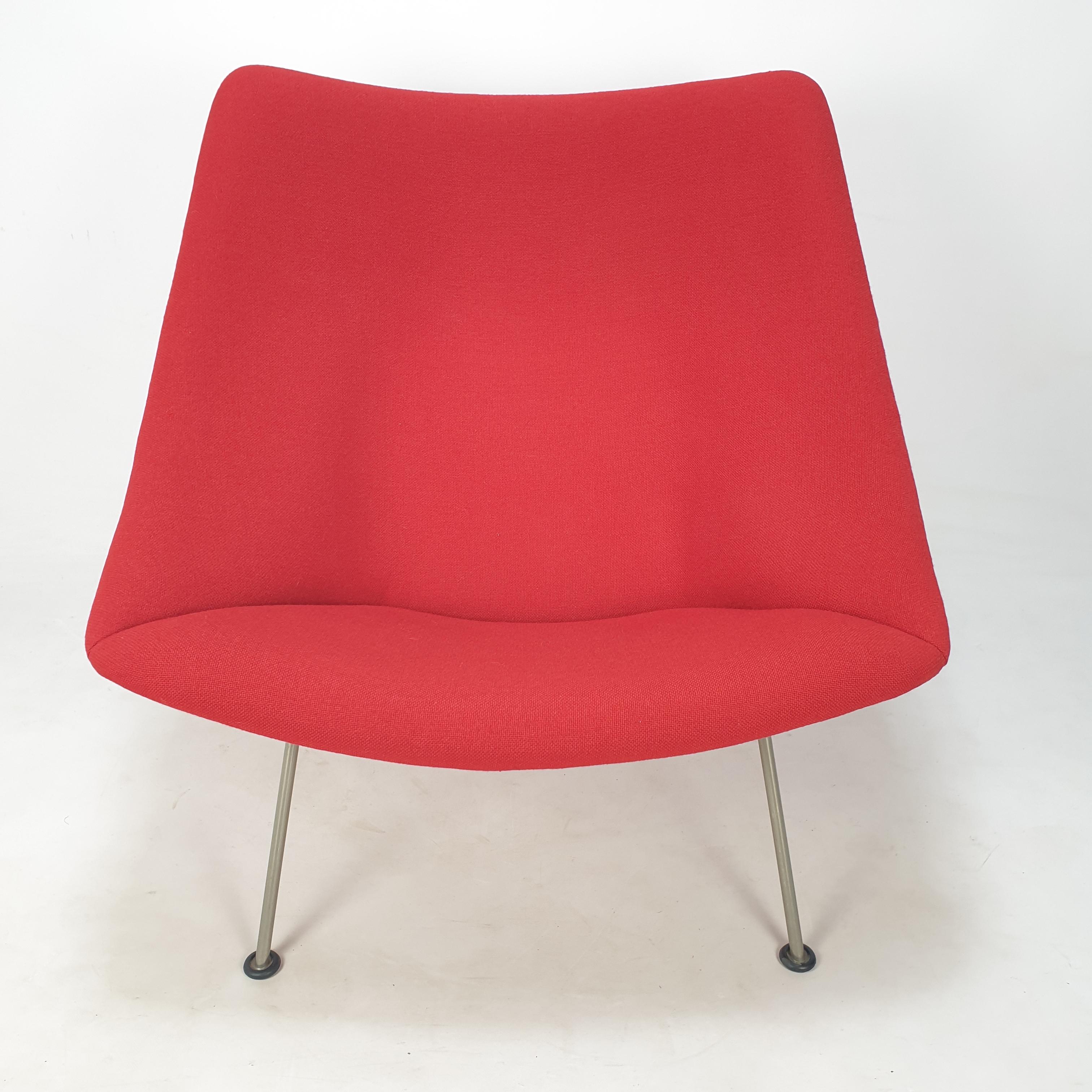 Dutch Mid Century Oyster Chair and Ottoman by Pierre Paulin for Artifort, 1960s For Sale