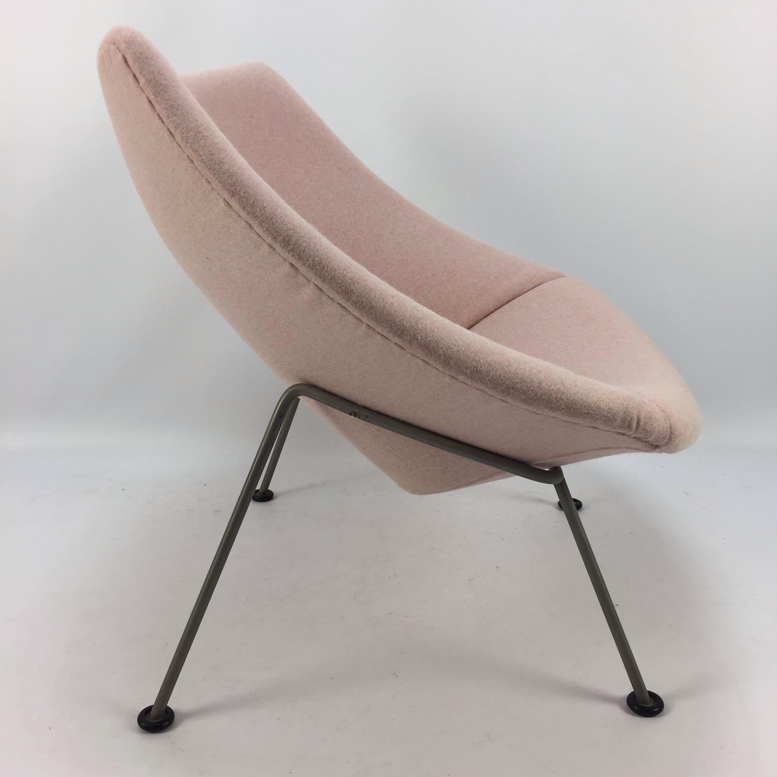 Mid-20th Century Mid Century Oyster Chair by Pierre Paulin for Artifort, 1965 For Sale