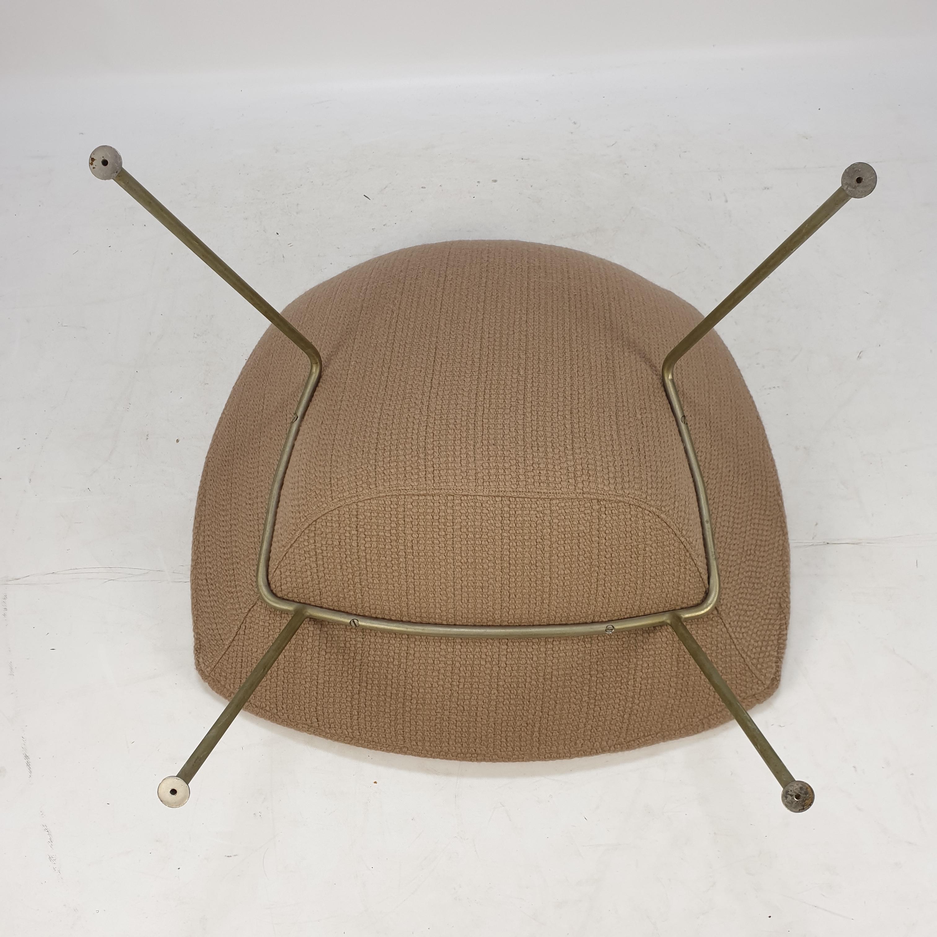 Mid Century Oyster Lounge Chair by Pierre Paulin for Artifort, 1960s For Sale 1