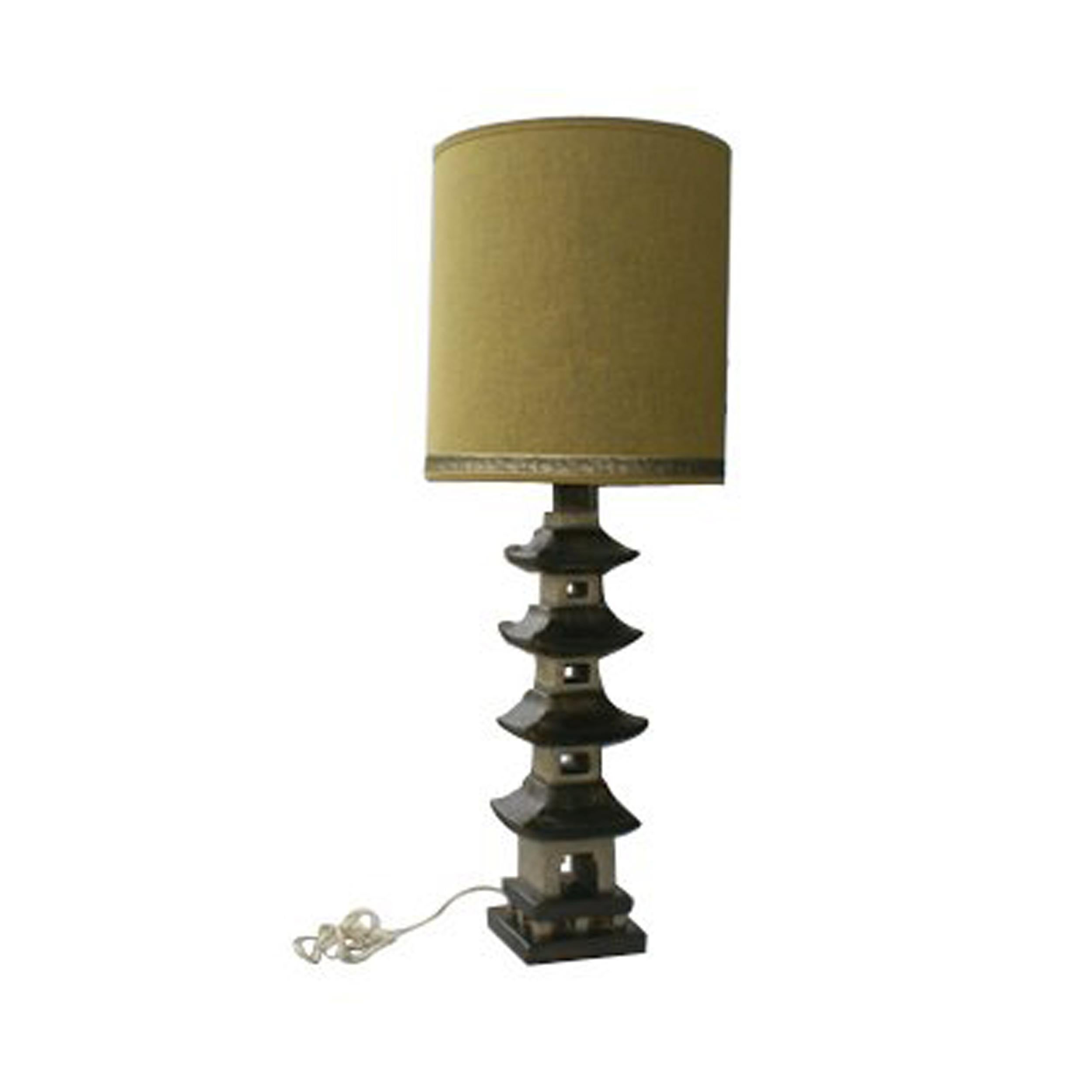 Mid century pagoda lamp


Five story ceramic pagoda
Hand painted with silk blend shade
Measures: Width 16