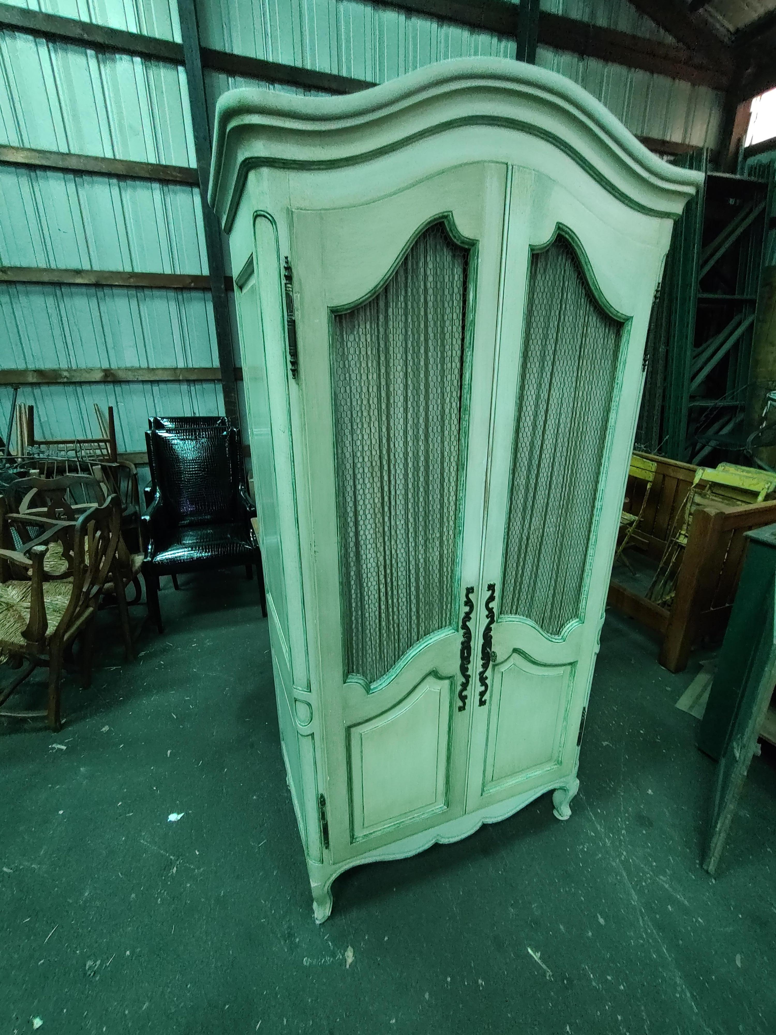 Midcentury Painted 2 Door Armoire with 5 Shelves & 3 Pullout Drawers In Good Condition For Sale In Port Jervis, NY