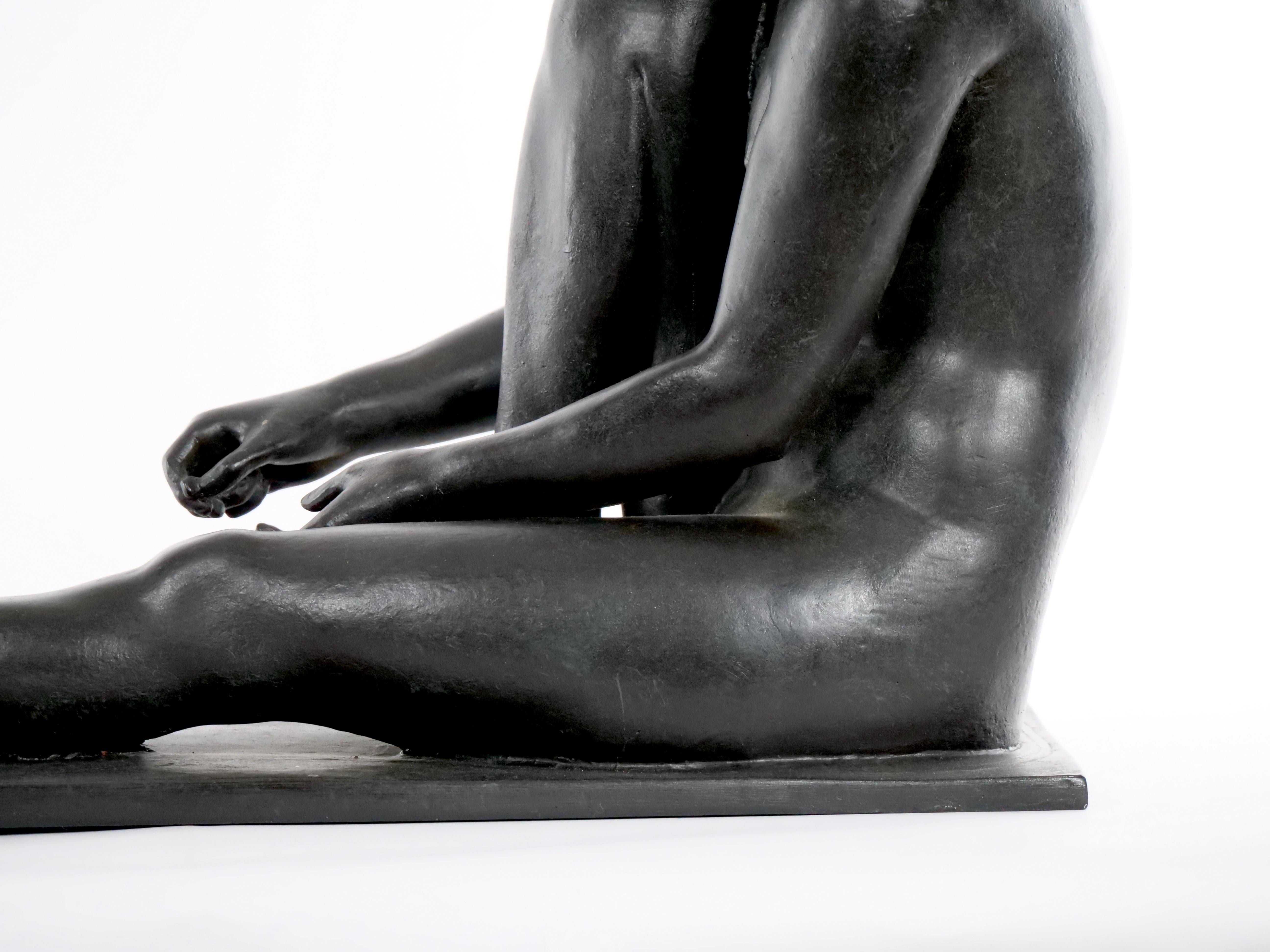 Mitte des Jahrhunderts bemalter Gips Figuraler Sitzender Akt Skulptur  im Angebot 6
