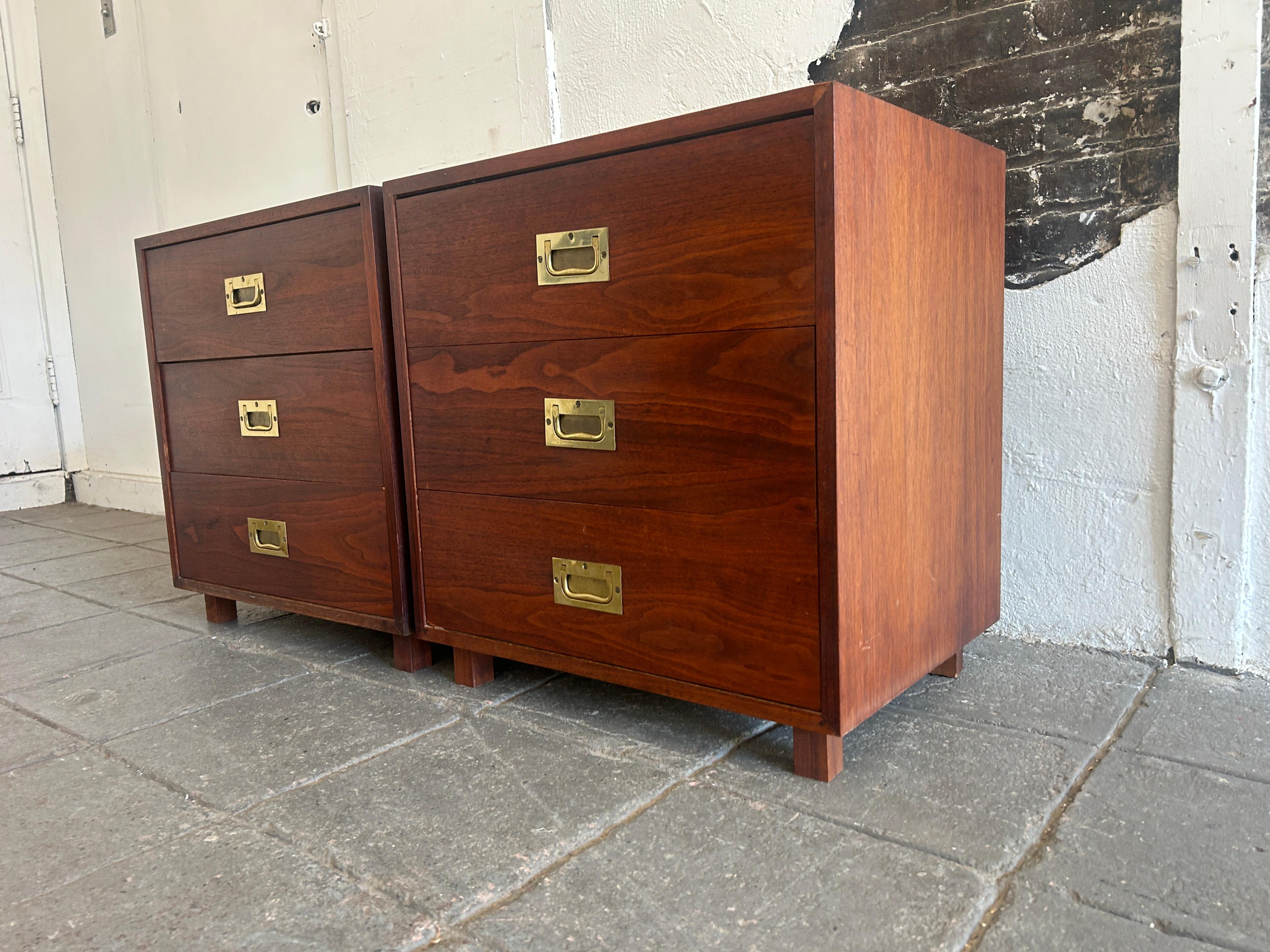 Mid century pair of 3 drawer walnut brass campaign style nightstands For Sale 2
