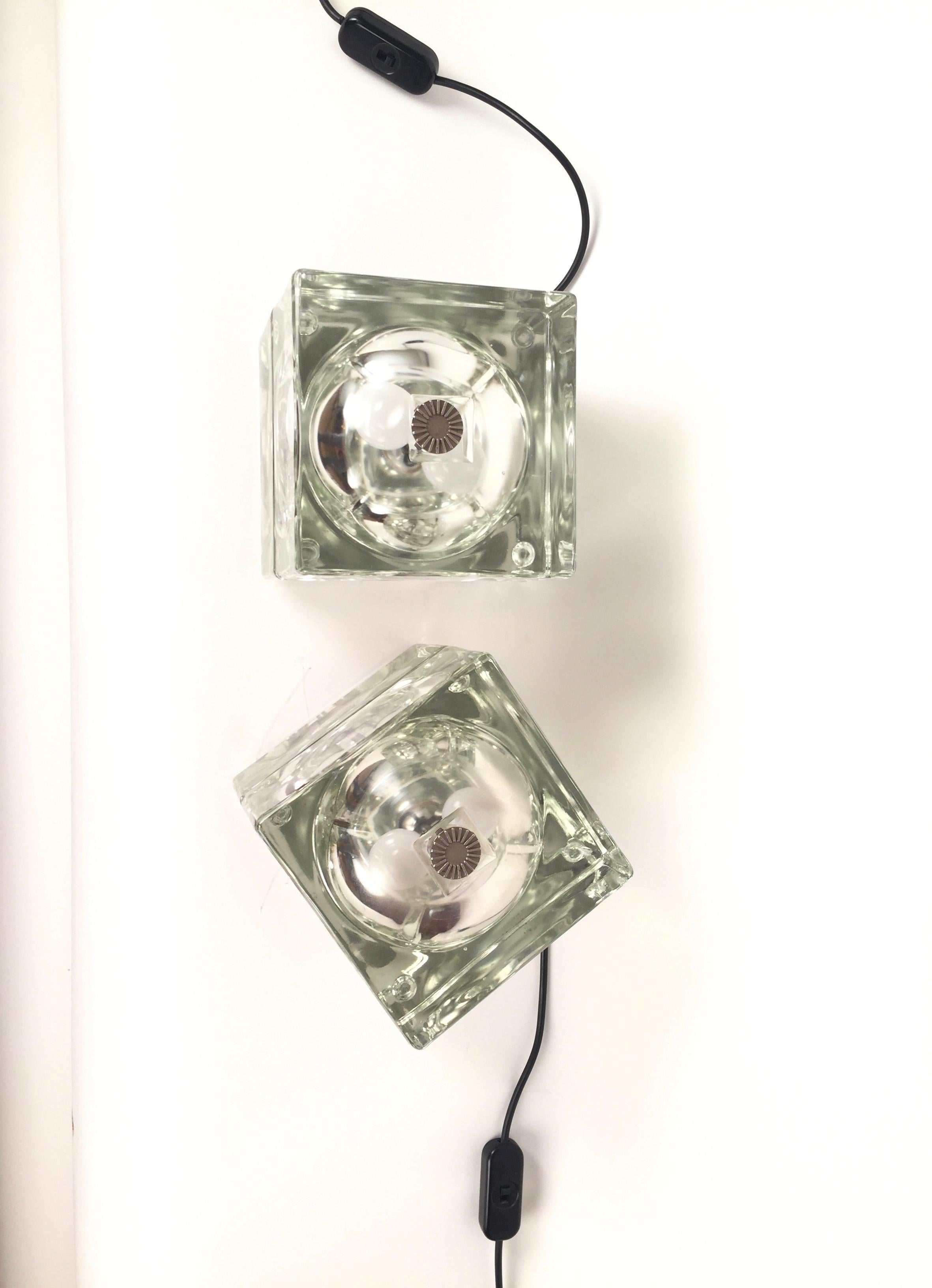 Verre Paire de lampes de bureau Cubosfera d'Alessandro Mendini du milieu du siècle dernier Fidenza Vetraria en vente