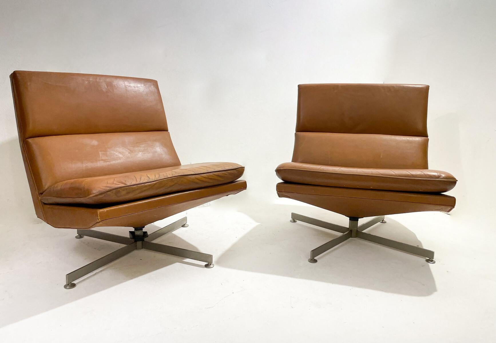 Mid-Century  Pair of Armchairs by Georges van rijck, Beaufort, Vegan Leather In Good Condition In Brussels, BE