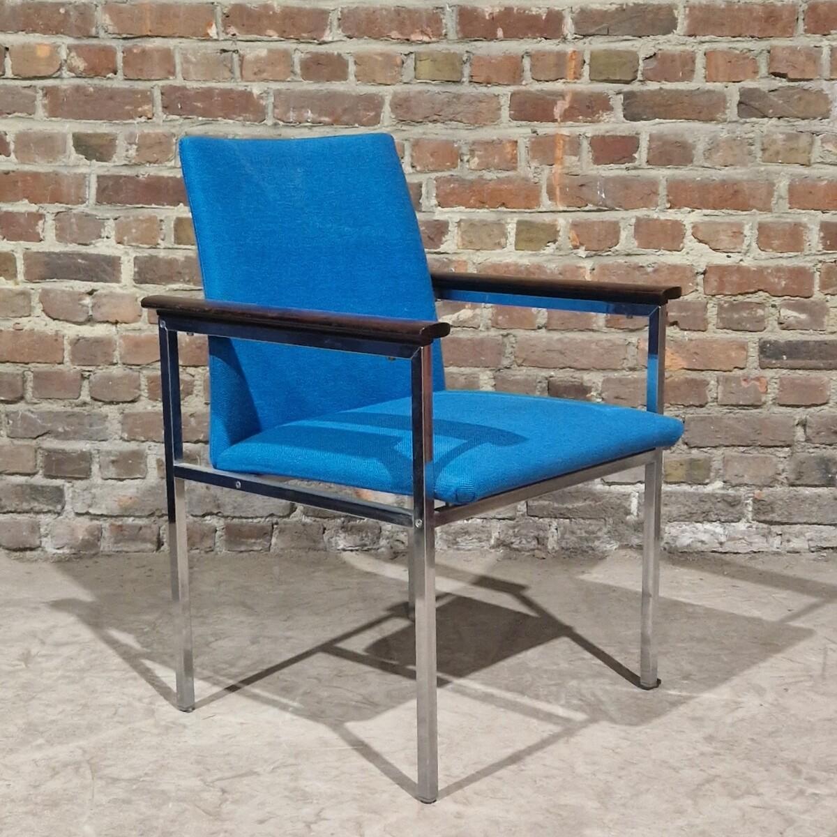 Tissu Paire de fauteuils du milieu du siècle par Sigvard Bernadotte, années 1960 en vente