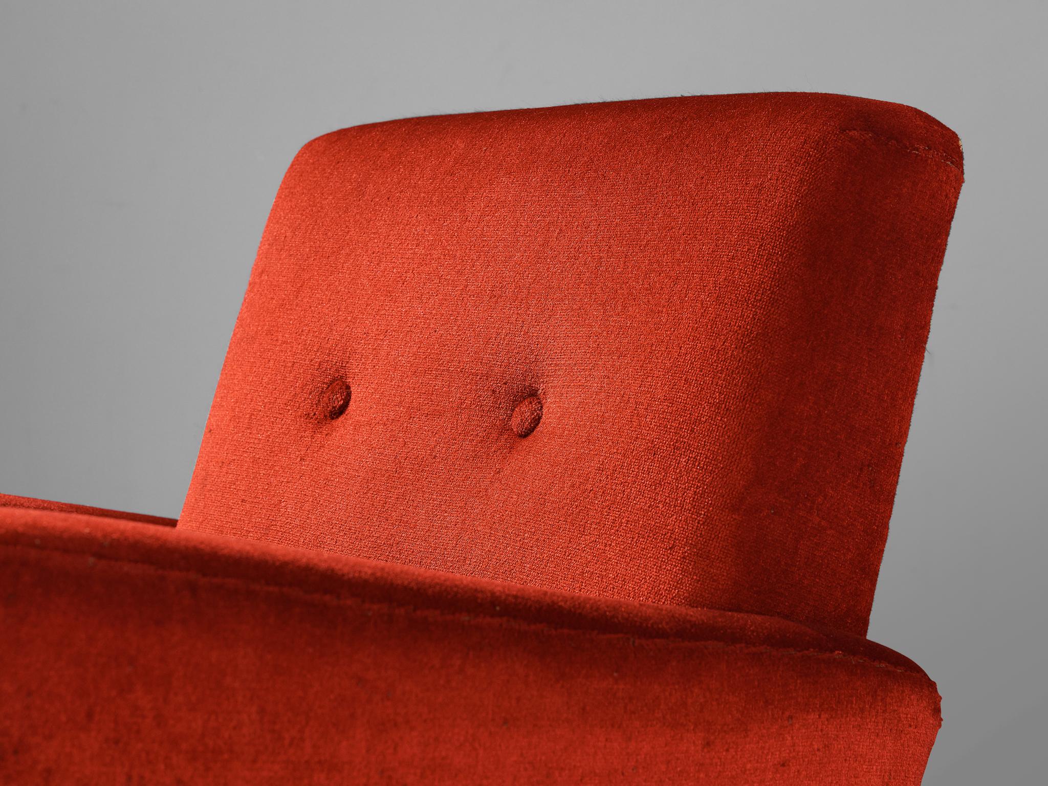 Mid-Century Pair of Armchairs in Red Velvet Upholstery For Sale 3