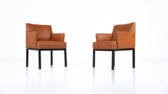 Ein Paar Sessel aus der Mitte des Jahrhunderts, Modell 56, von Jules Wabbes für Mobilier Universel