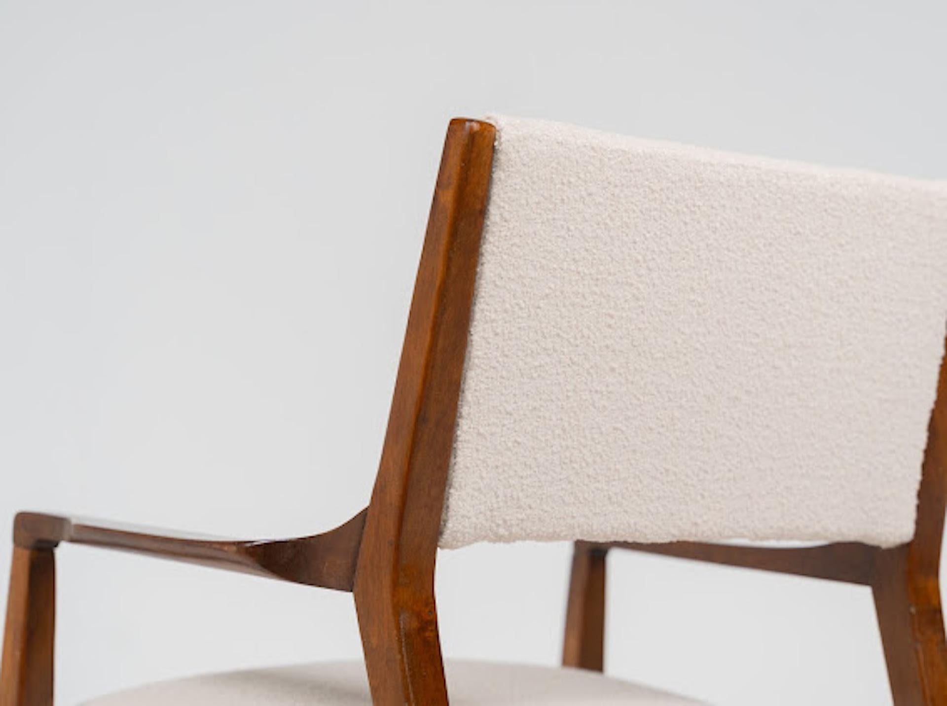 Coppia di poltrone di metà secolo, Wood e Fabrice, Italia, anni '60 In condizioni buone in vendita a Brussels, BE