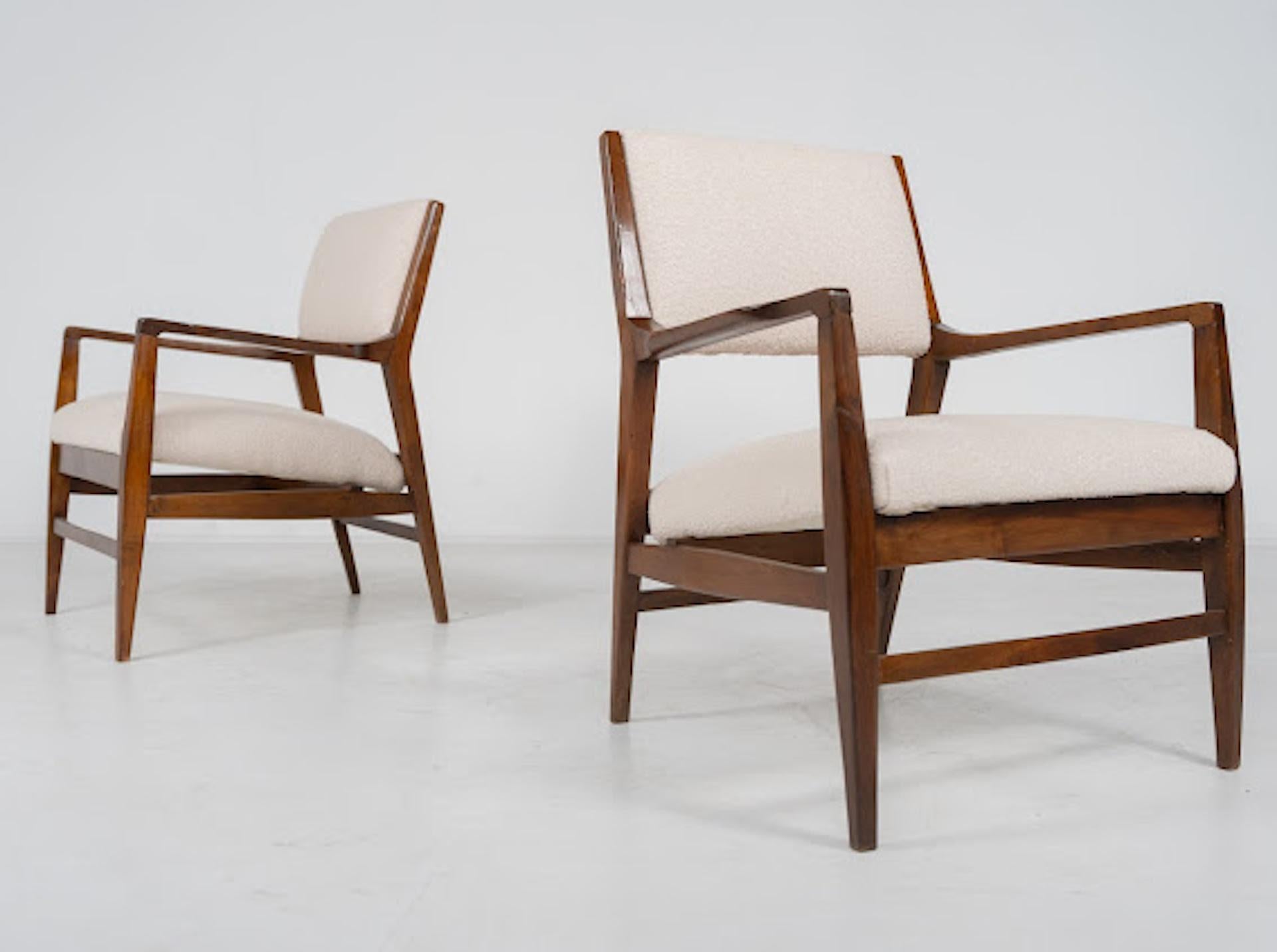 Tessuto Coppia di poltrone di metà secolo, Wood e Fabrice, Italia, anni '60 in vendita