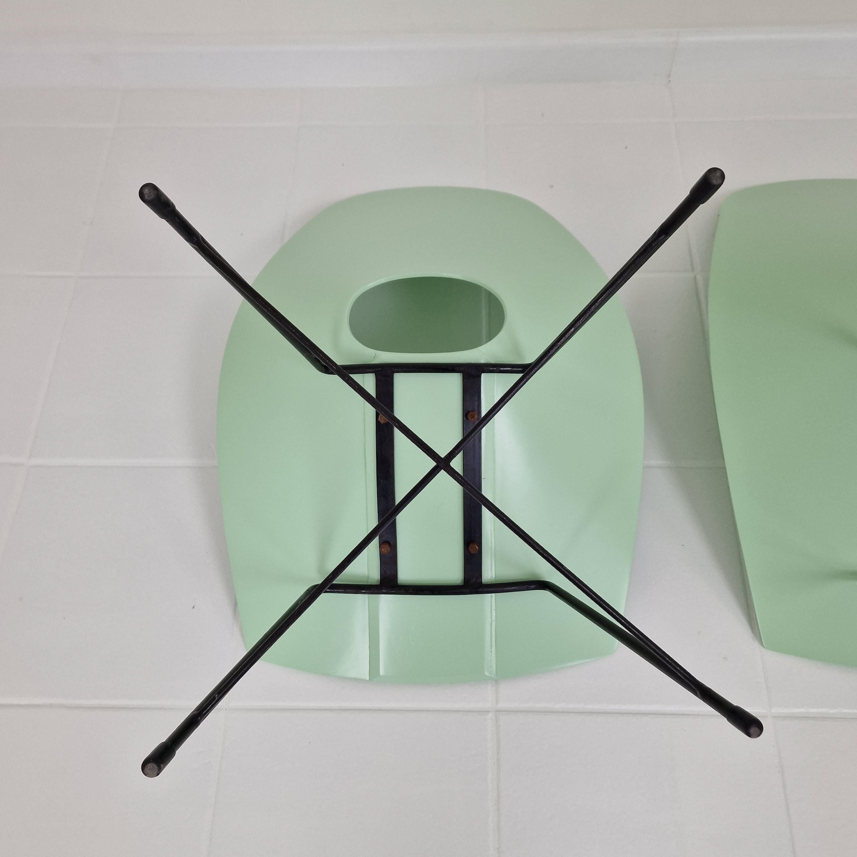 Mid Century Pair of Augusto Bozzi Chairs for Saporiti, Italy 1950's For Sale 10