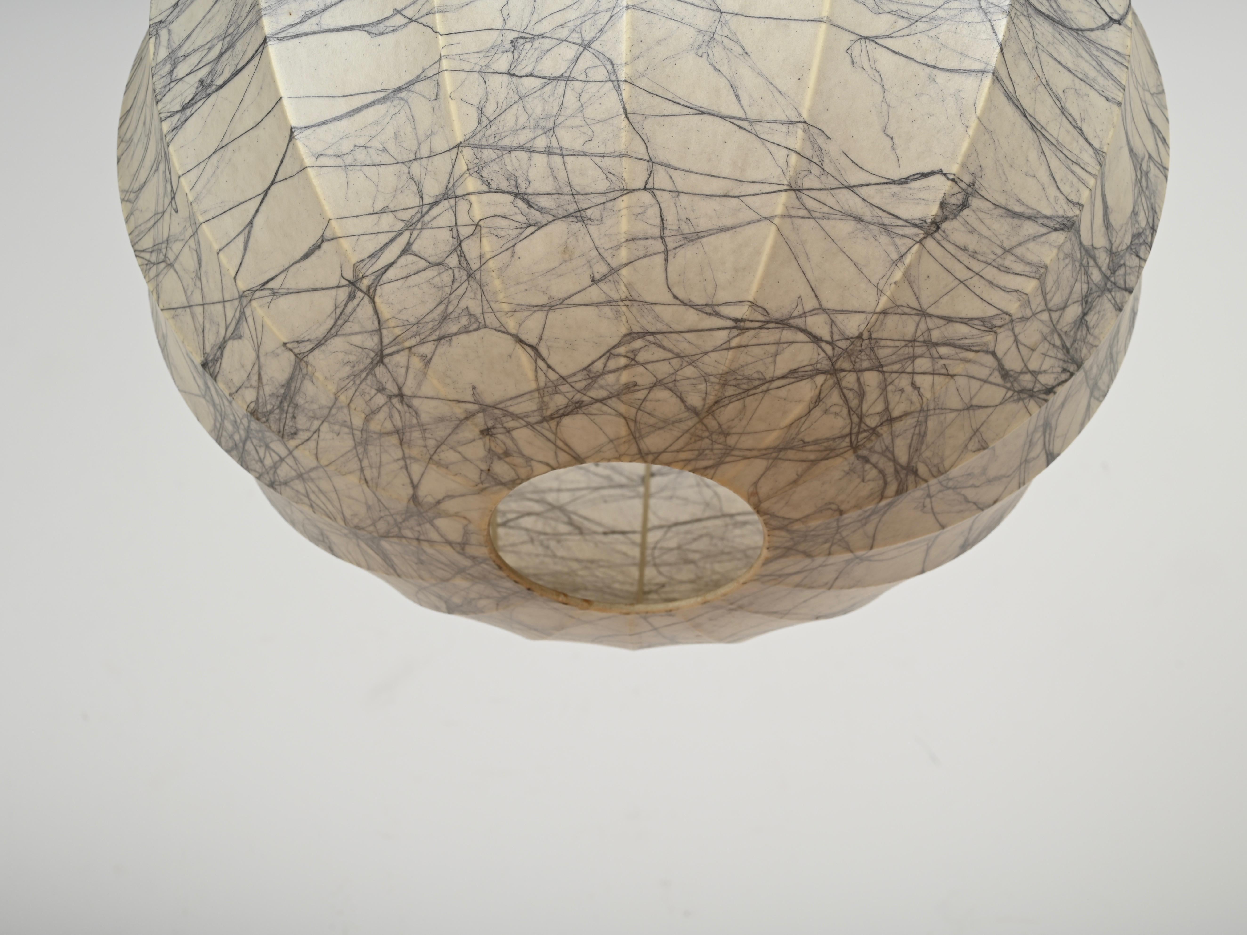 Mid-Century Pair of Large Veined Beige Cocoon Pendant by Castiglioni, Italy 1960 7