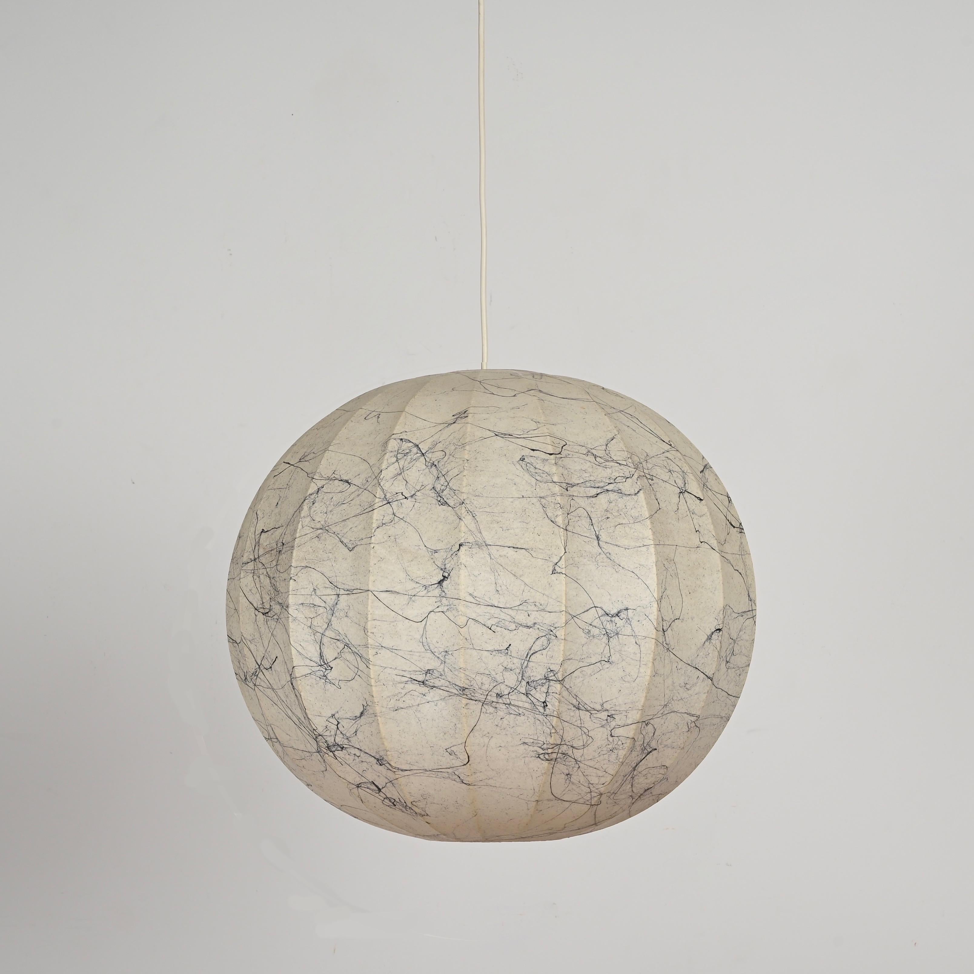 Italian Mid-Century Pair of Large Veined Beige Cocoon Pendant by Castiglioni, Italy 1960