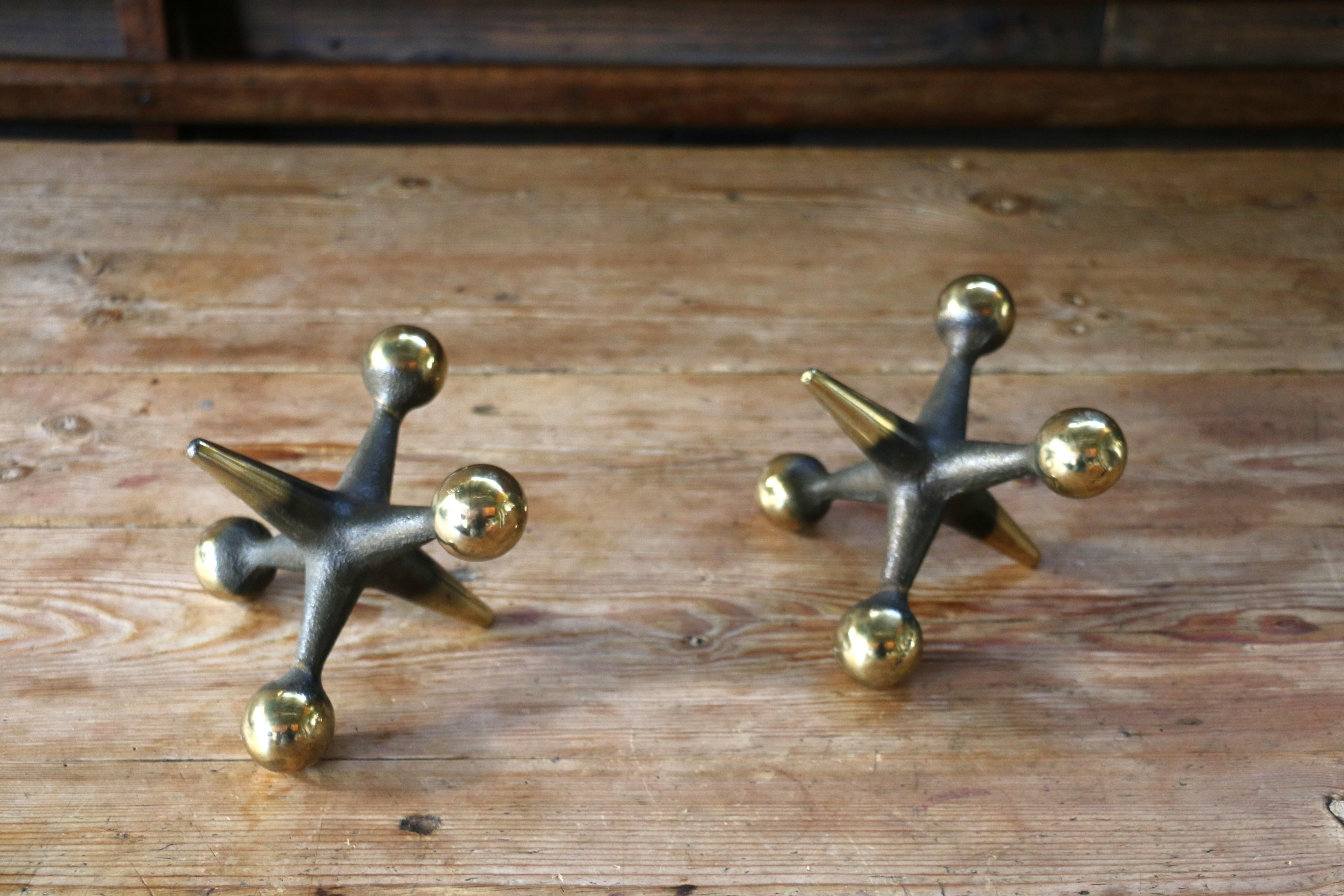 Coppia di sculture di Bill Curry in ottone antico del Mid Century Antiques in vendita 1