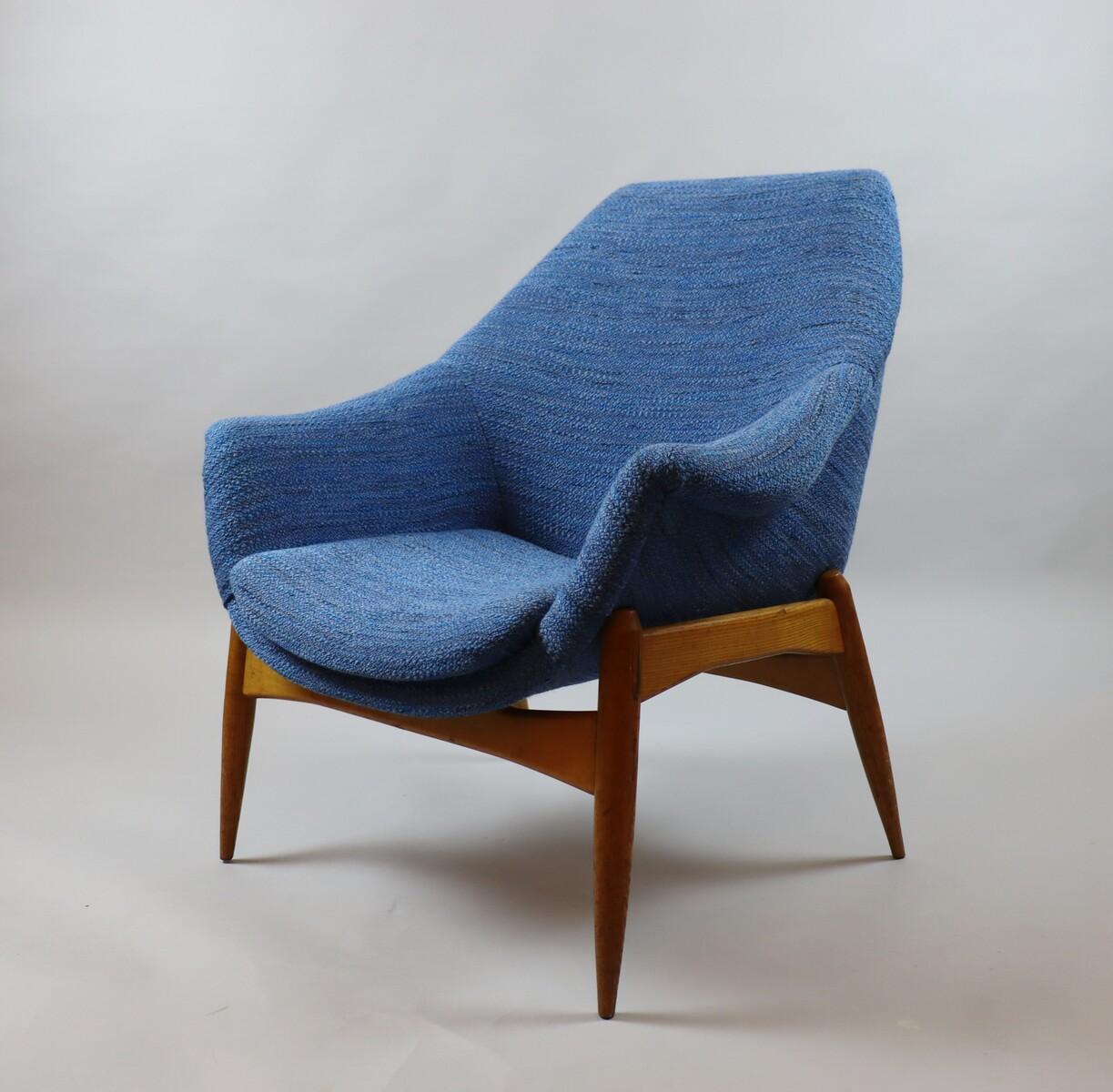 Mid-Century Pair of Blue Fabric Armchairs by Julia Gaubek, Hungary, 1950s For Sale 4