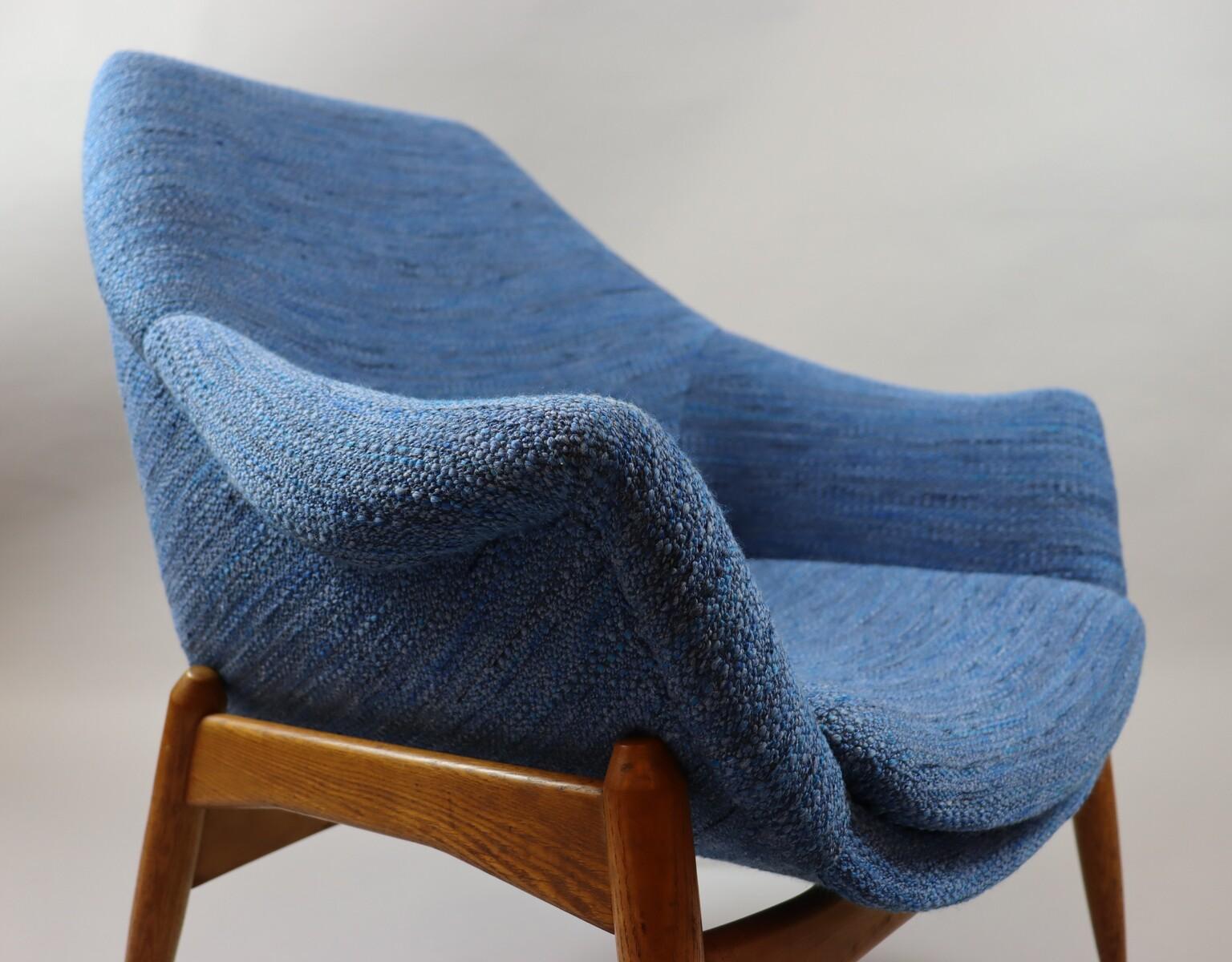 Mid-20th Century Mid-Century Pair of Blue Fabric Armchairs by Julia Gaubek, Hungary, 1950s For Sale