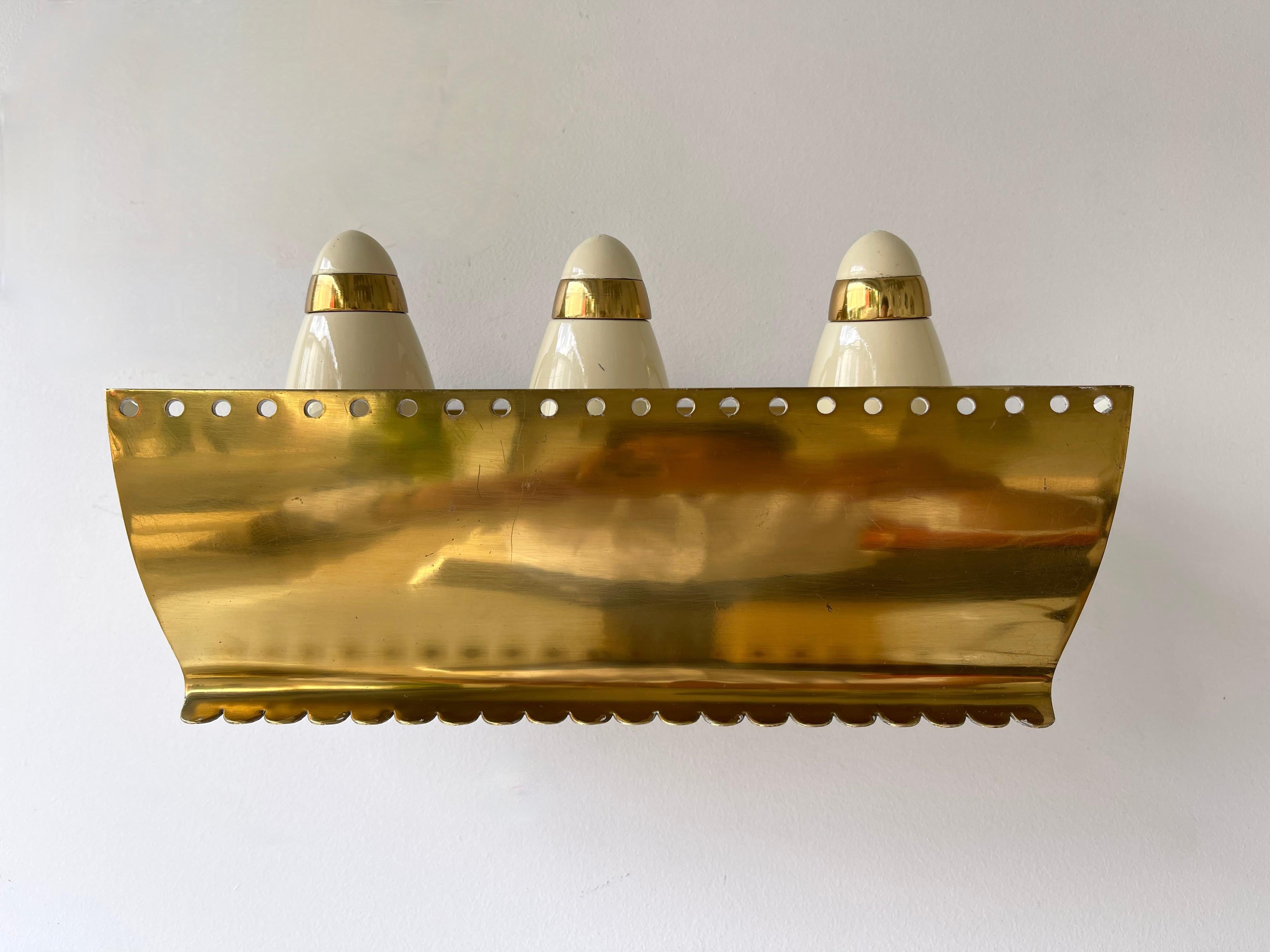 Mid-20th Century Mid Century Pair of Brass and Enamelled Metal Sconces. Italy, 1950s