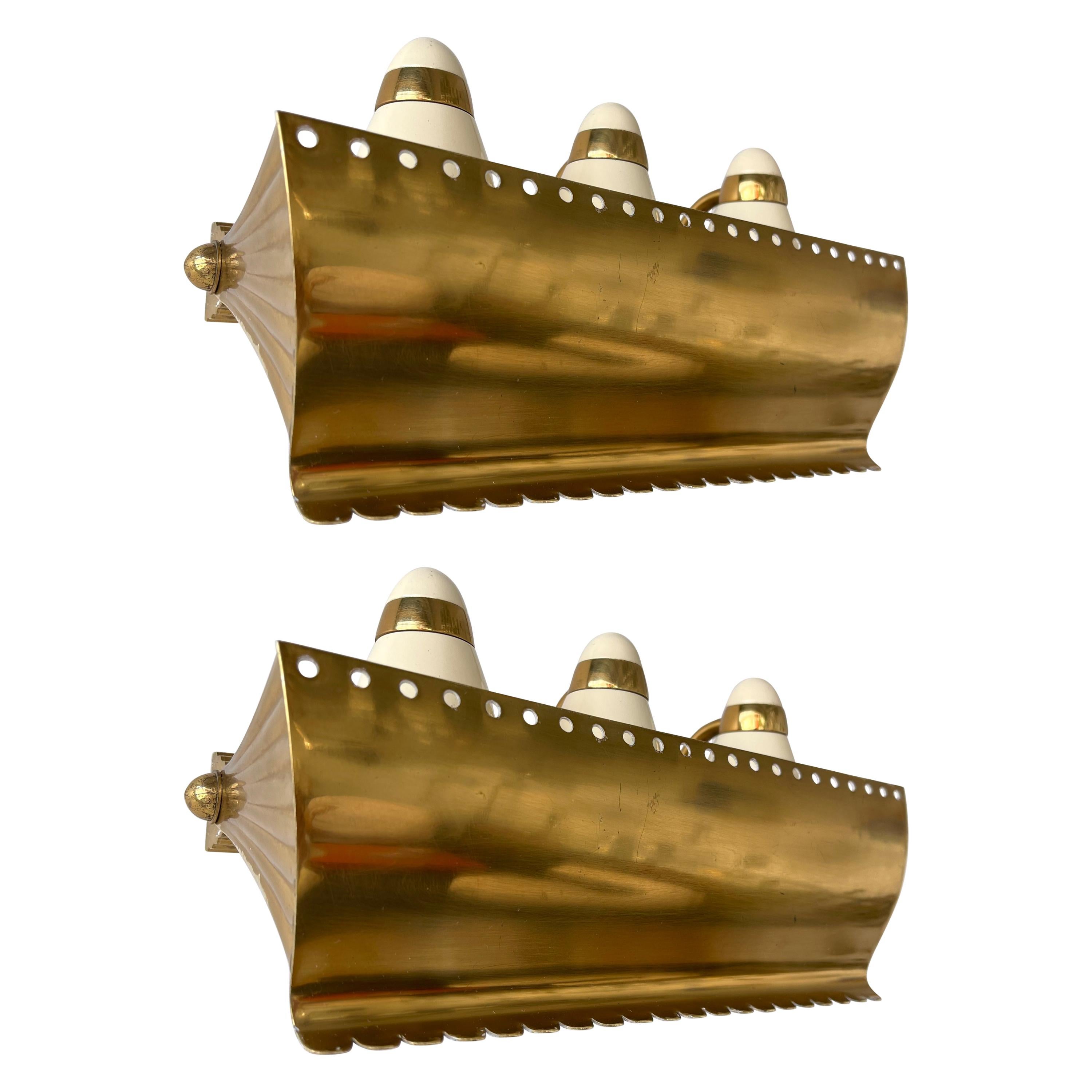 Mid Century Pair of Brass and Enamelled Metal Sconces. Italy, 1950s