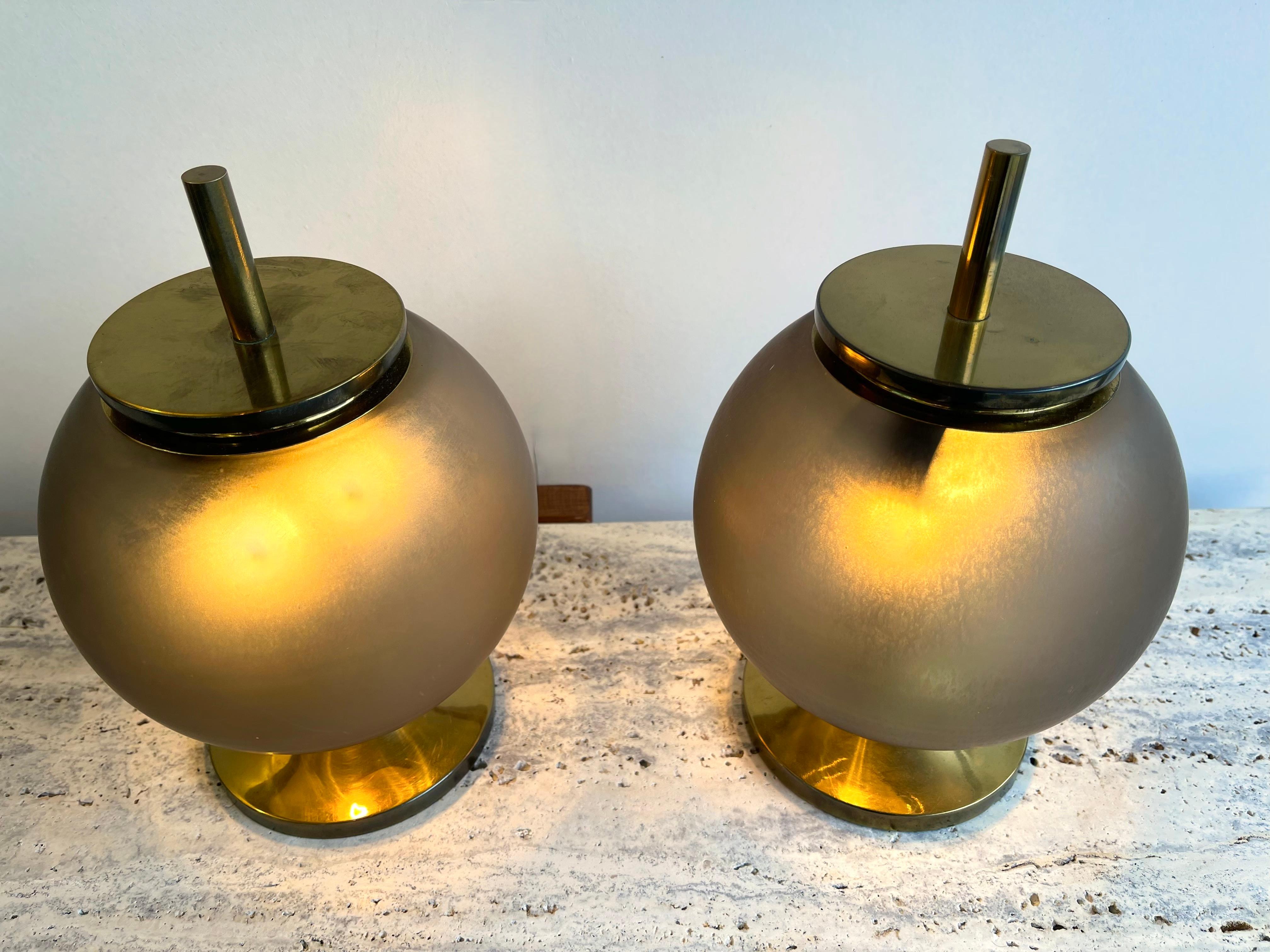 Mid-Century Pair of Brass and Murano Glass Lamps by Artemide, Italy, 1960s 9