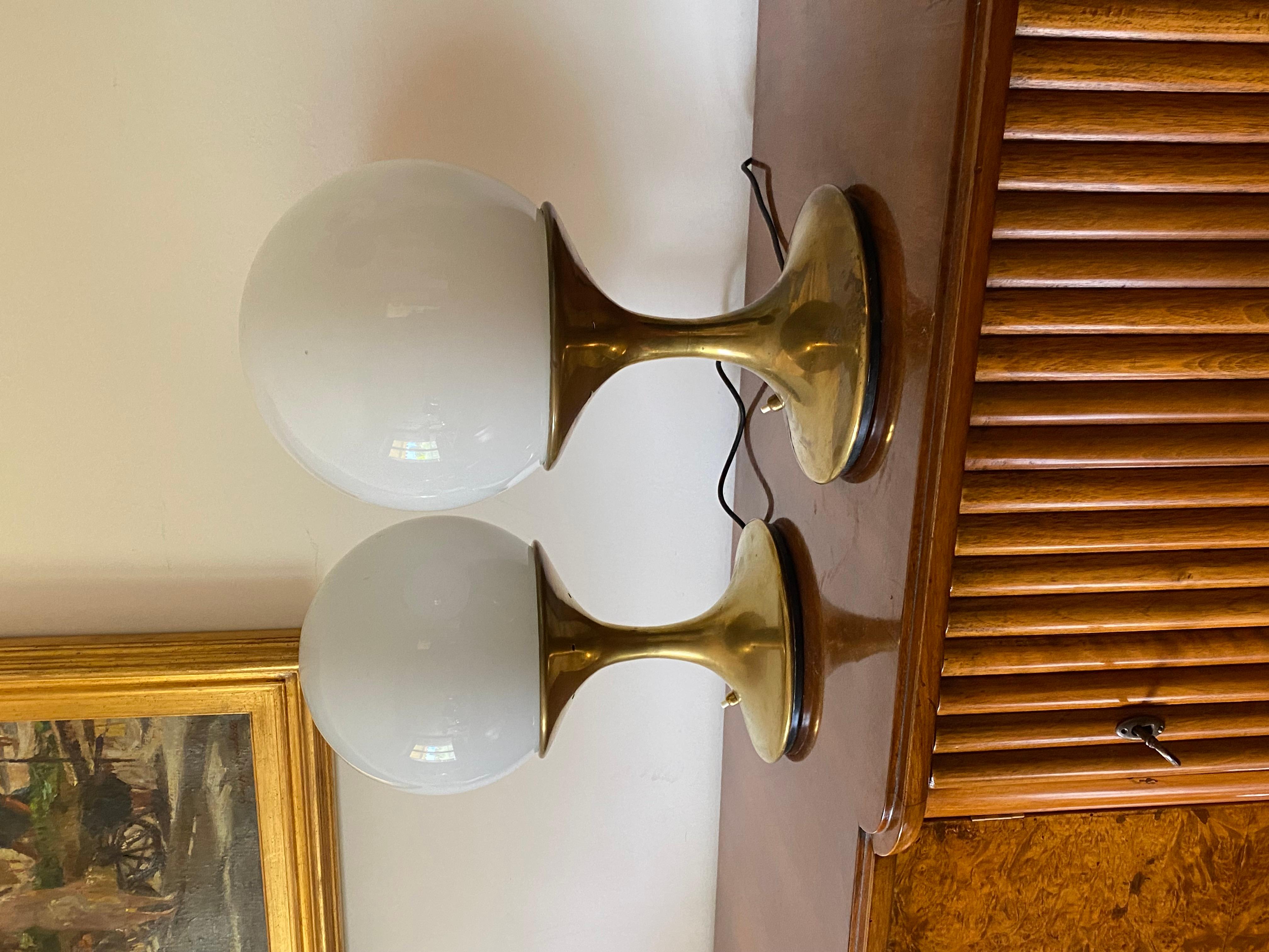 Italian Mid-century pair of brass table lamp, Ingo Maurer, attr. Stilnovo Italy, 1960s