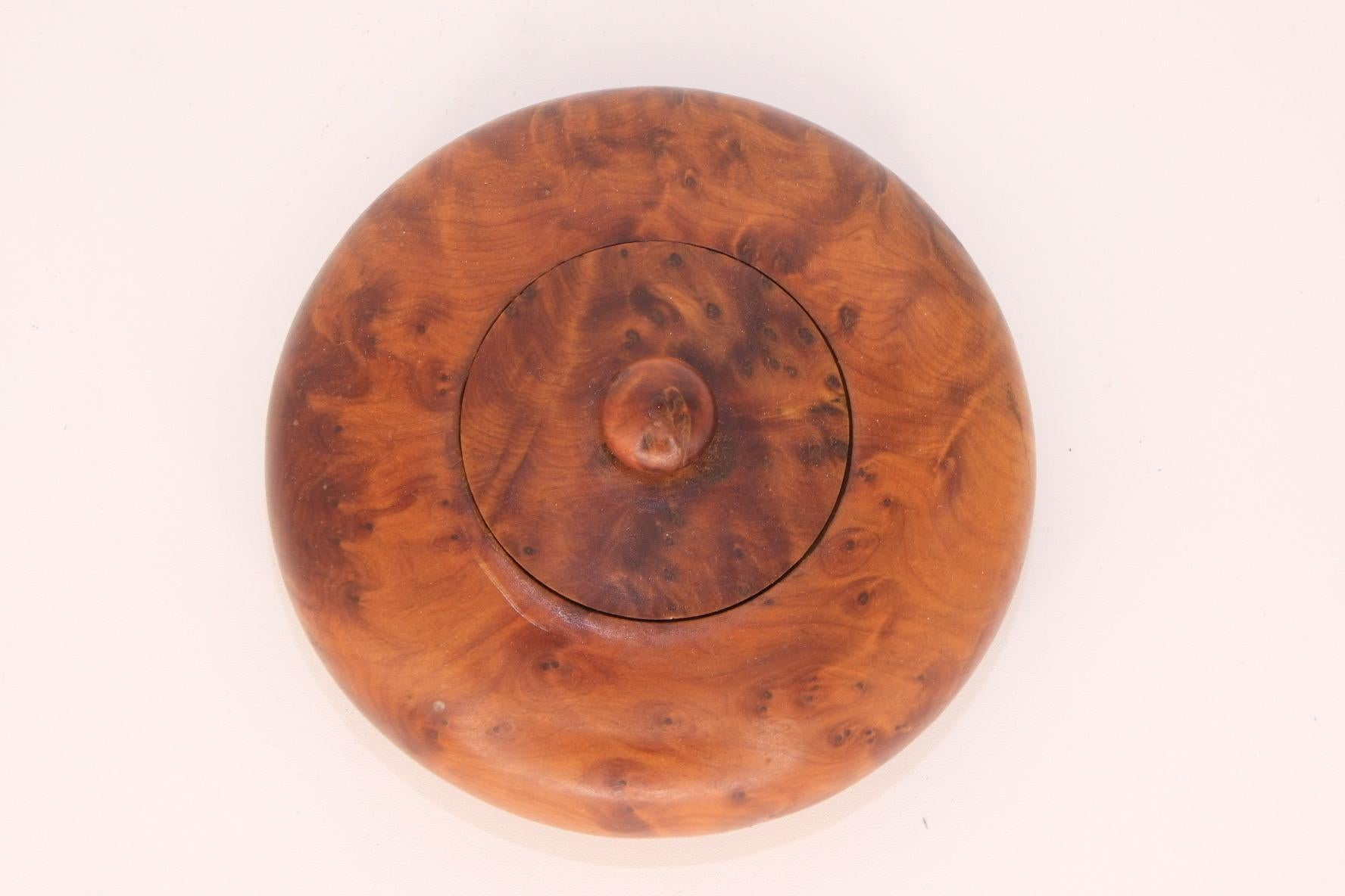 Pareja de Cajas de Madera de Burl de Mediados de Siglo con Rara Veta a Juego en venta 10