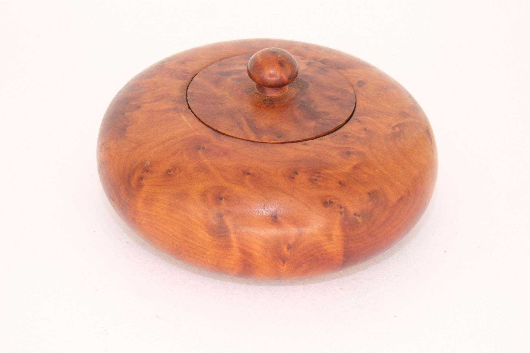 Pareja de Cajas de Madera de Burl de Mediados de Siglo con Rara Veta a Juego en venta 11