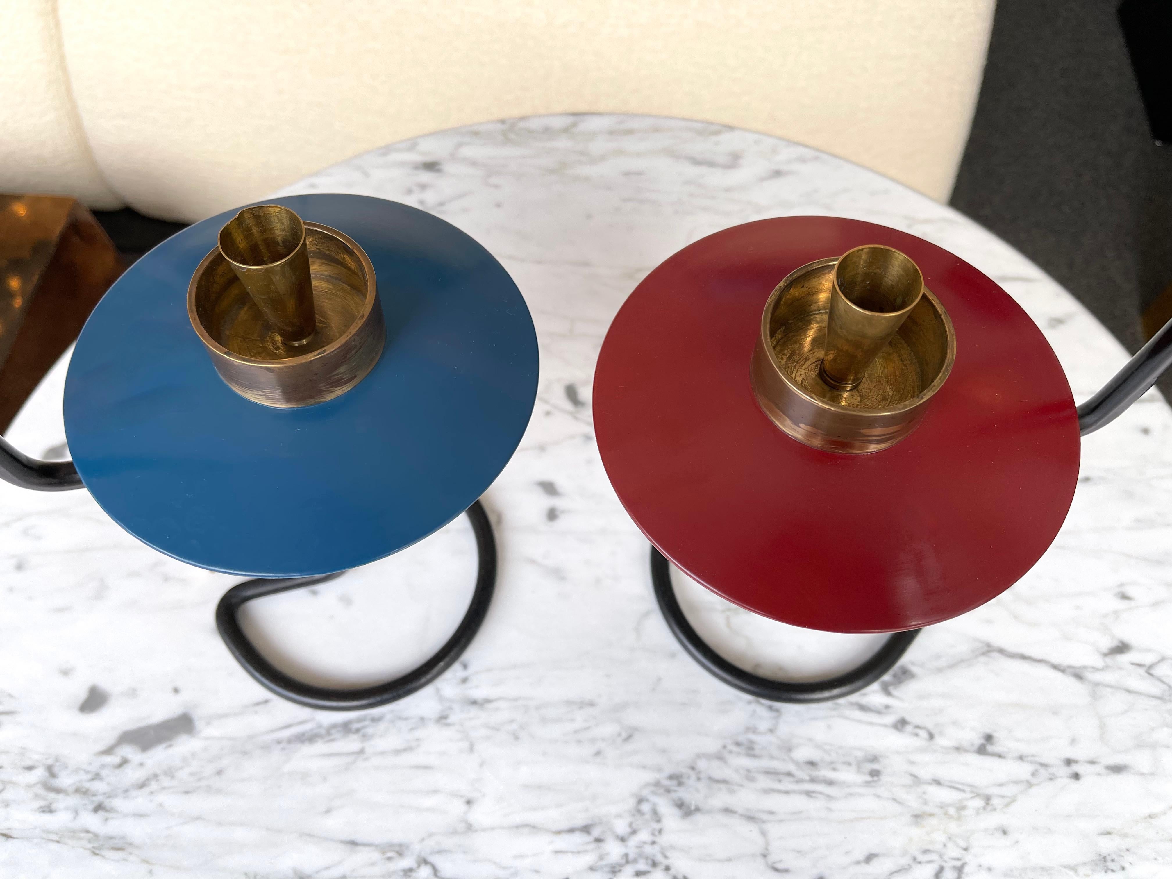 Mid Century Pair of Candle Holders Lacquered Metal and Brass. Italy, 1950s For Sale 1