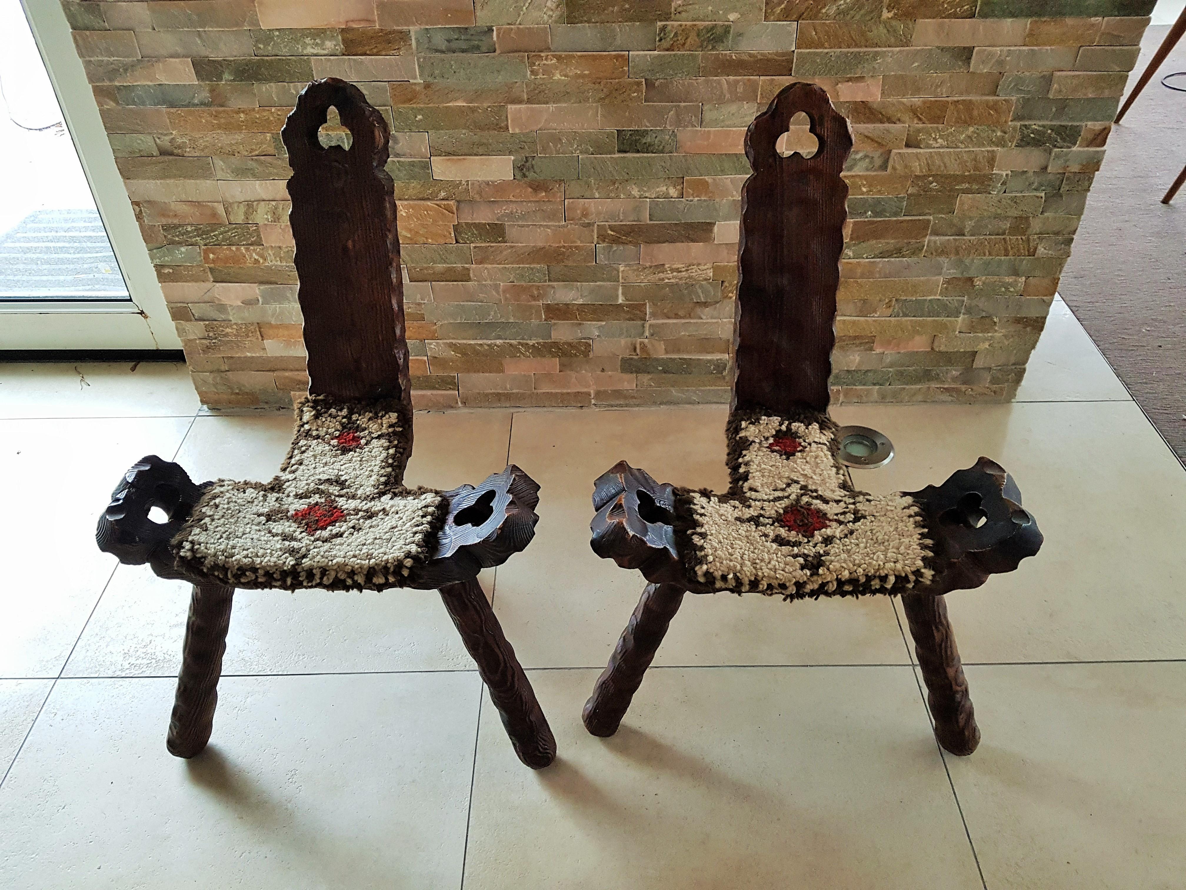 Midcentury Paar Stühle Hocker Minimal Rustikal Primitiv im Angebot 2